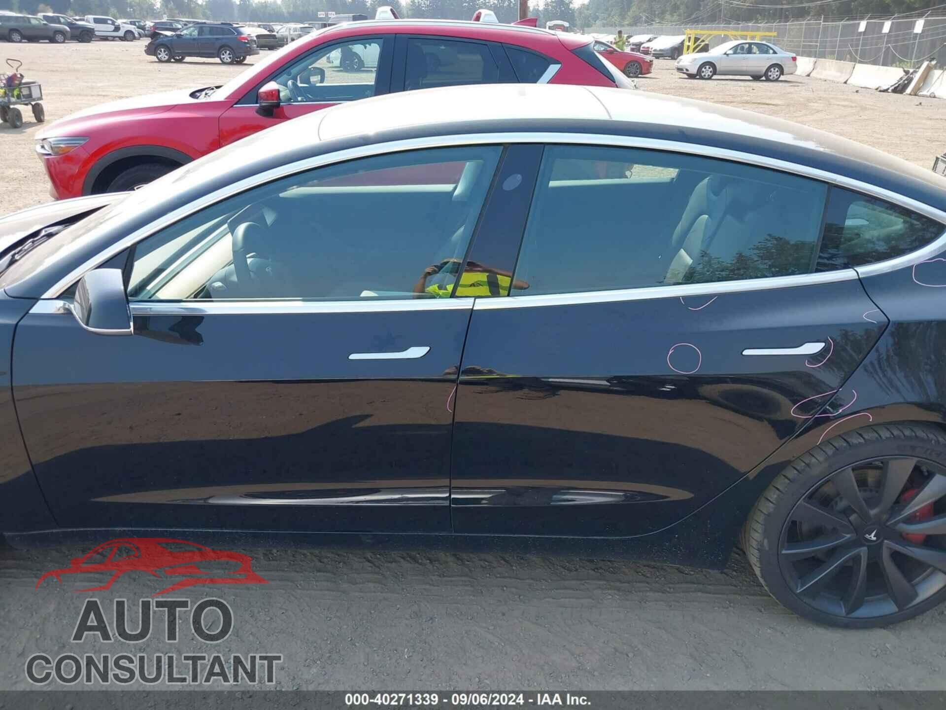 TESLA MODEL 3 2020 - 5YJ3E1EC5LF623501