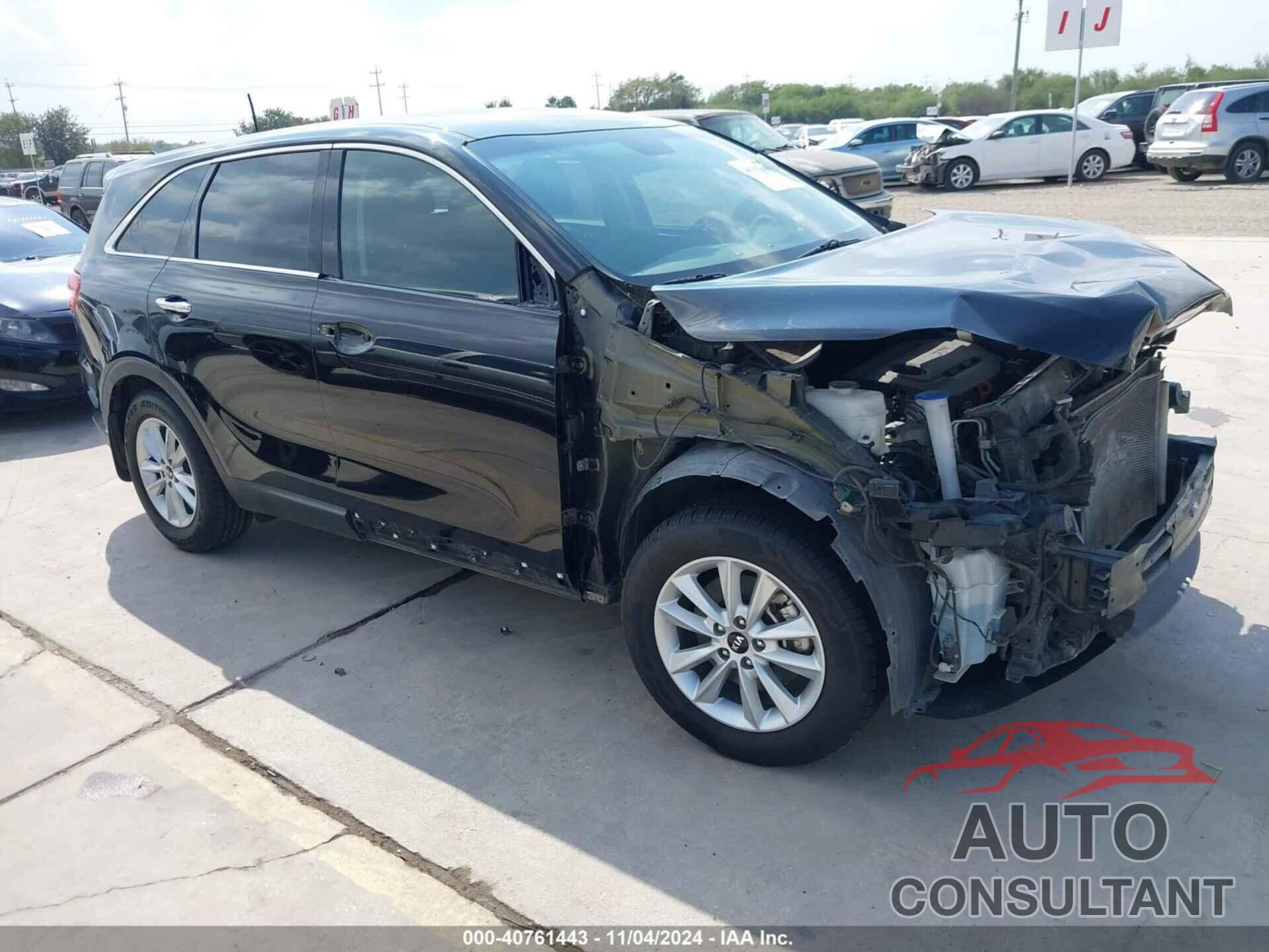 KIA SORENTO 2019 - 5XYPG4A31KG518741