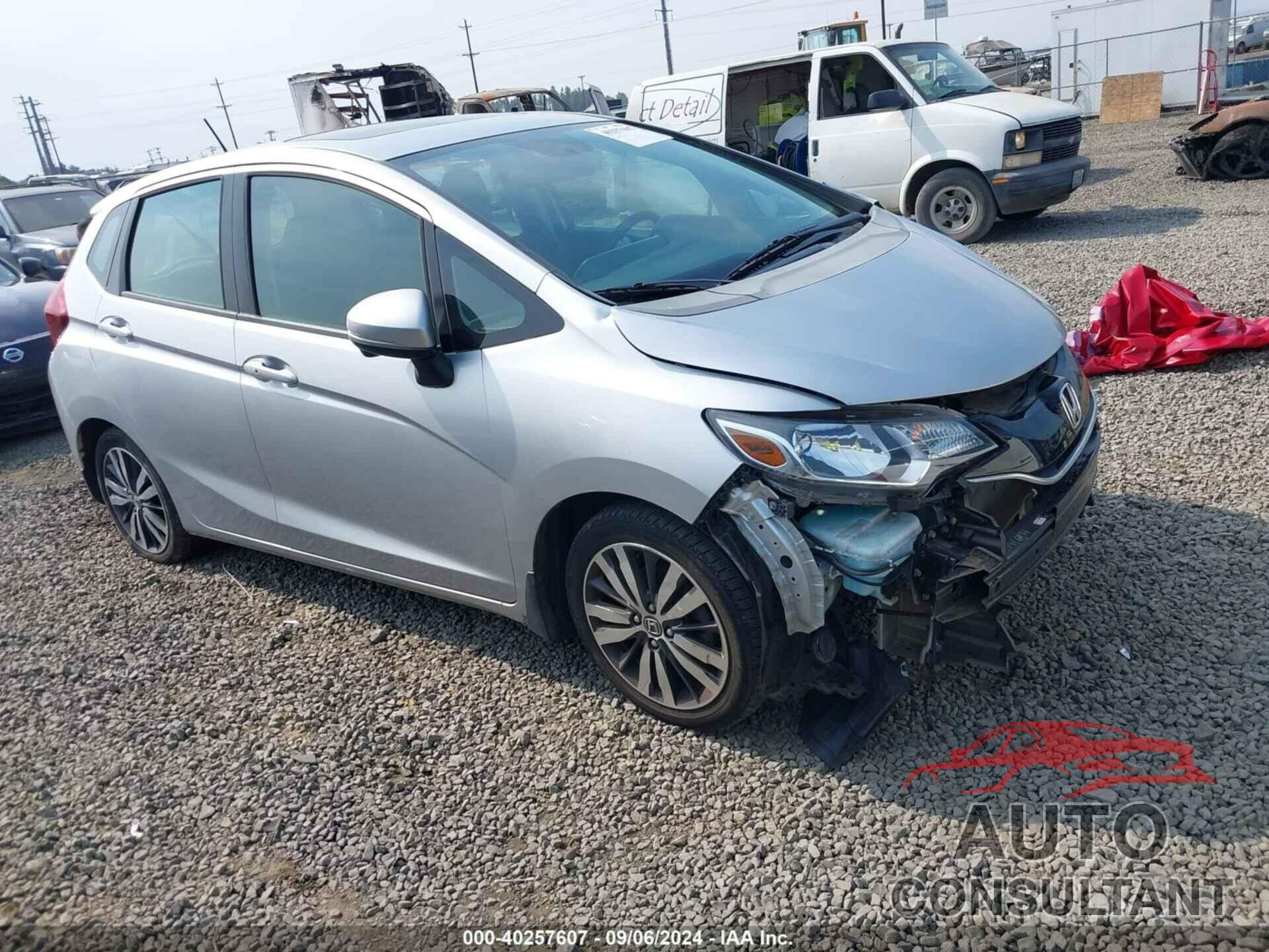 HONDA FIT 2015 - 3HGGK5H8XFM701653