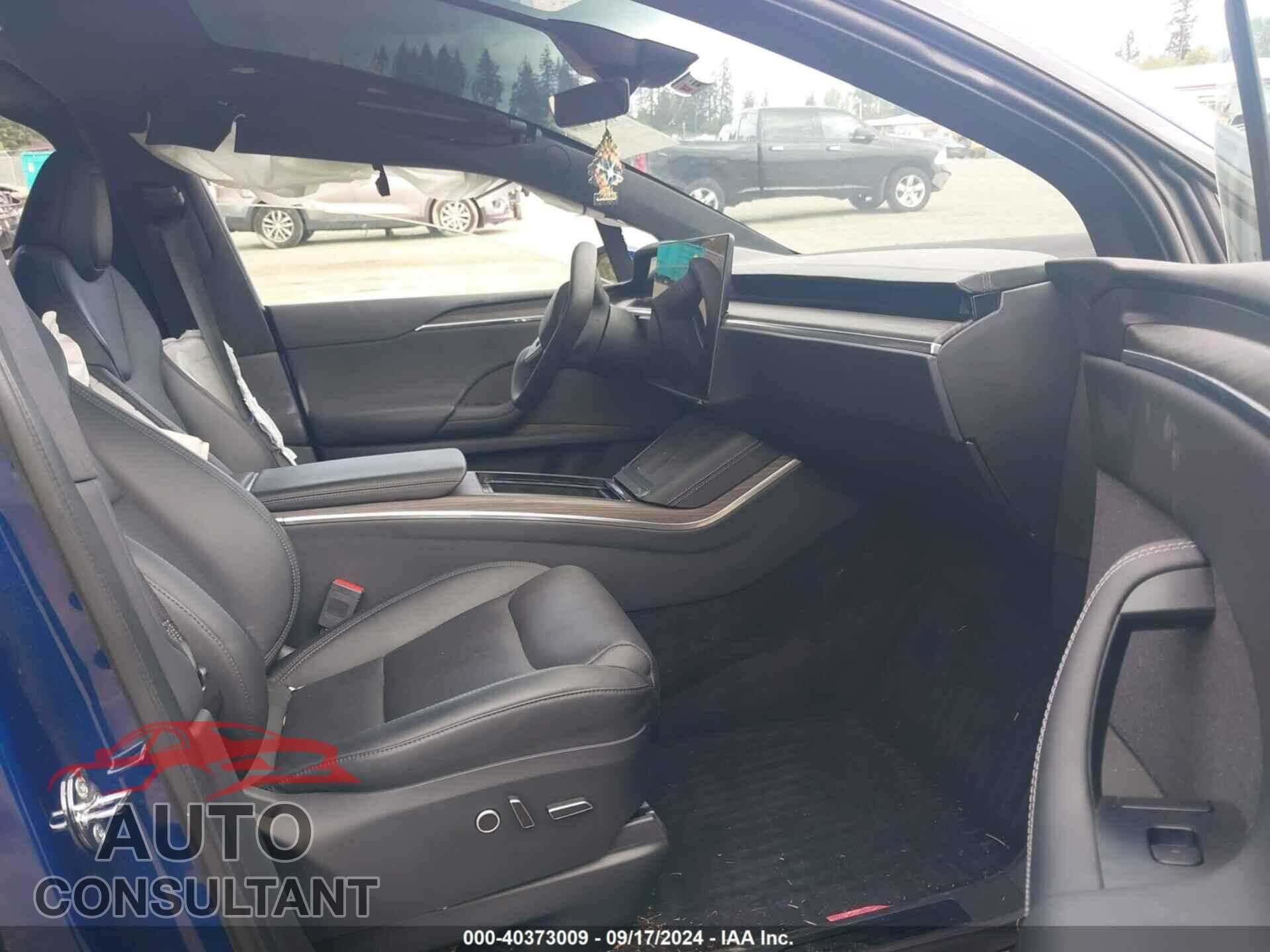 TESLA MODEL X 2023 - 7SAXCDE51PF412332