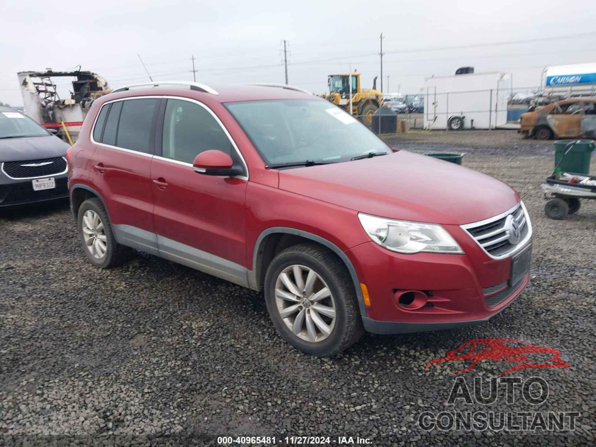 VOLKSWAGEN TIGUAN 2011 - WVGAV7AXXBW000903