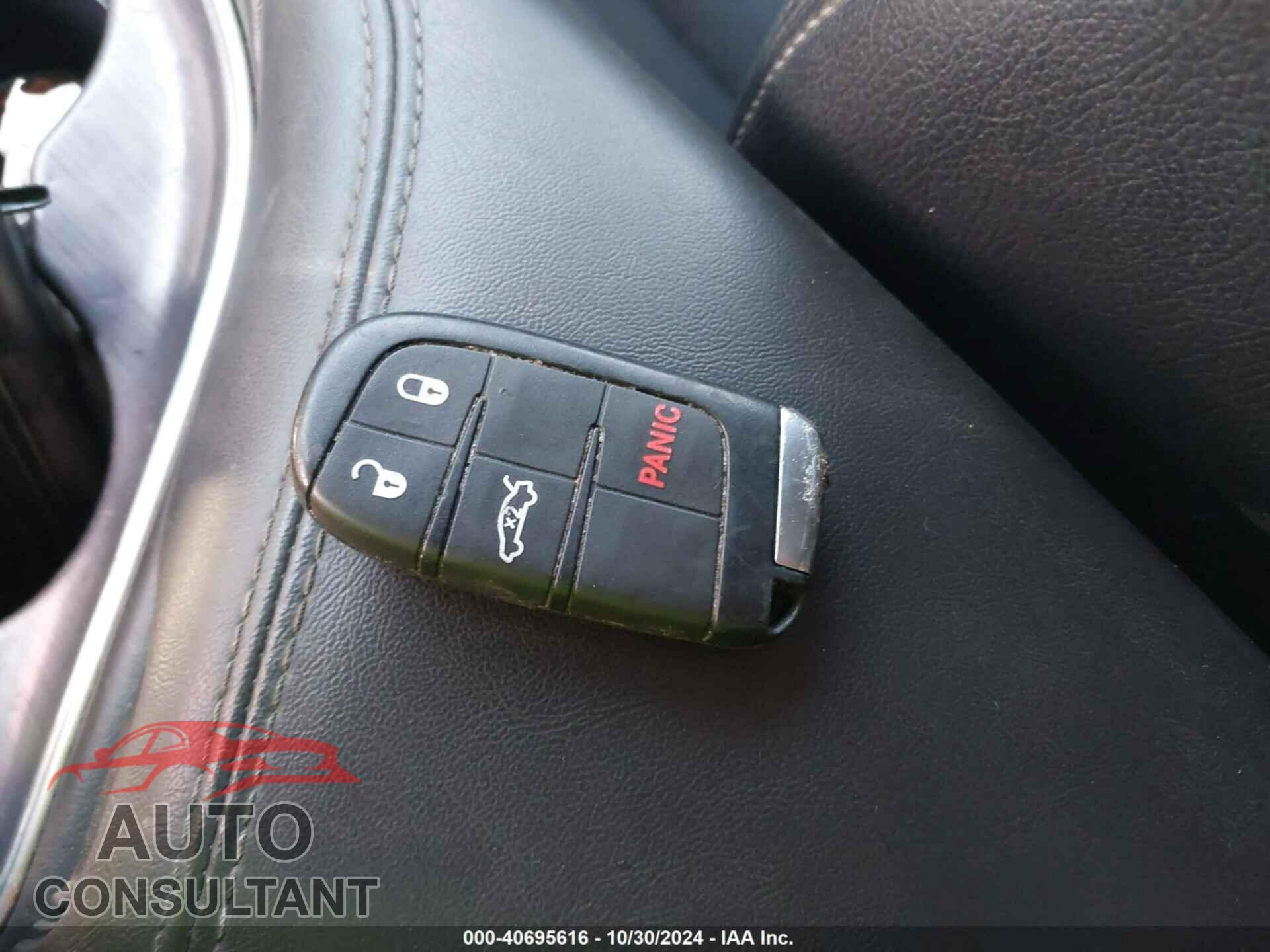 DODGE CHALLENGER 2015 - 2C3CDZAT2FH855807