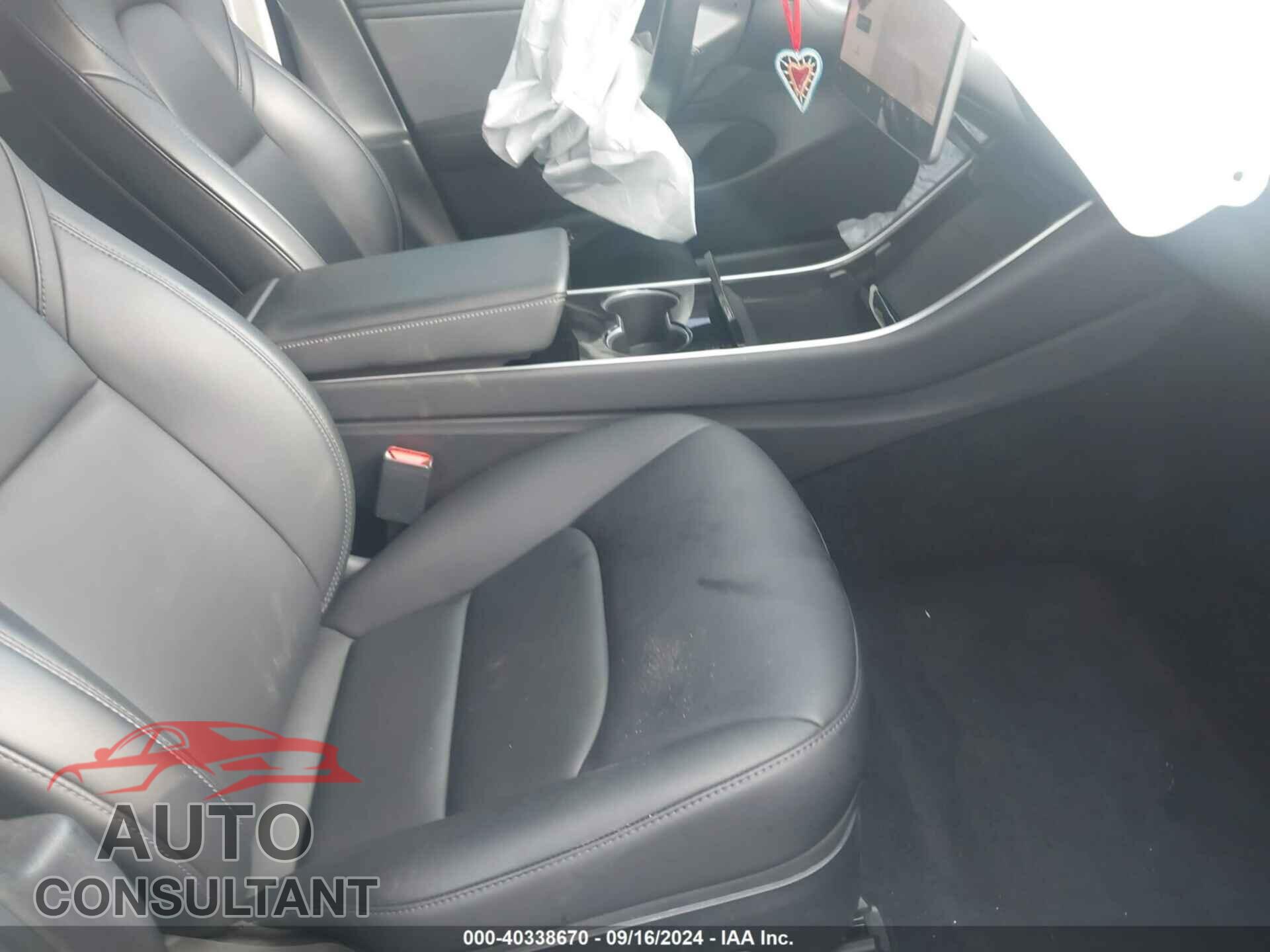 TESLA MODEL 3 2019 - 5YJ3E1EAXKF397548