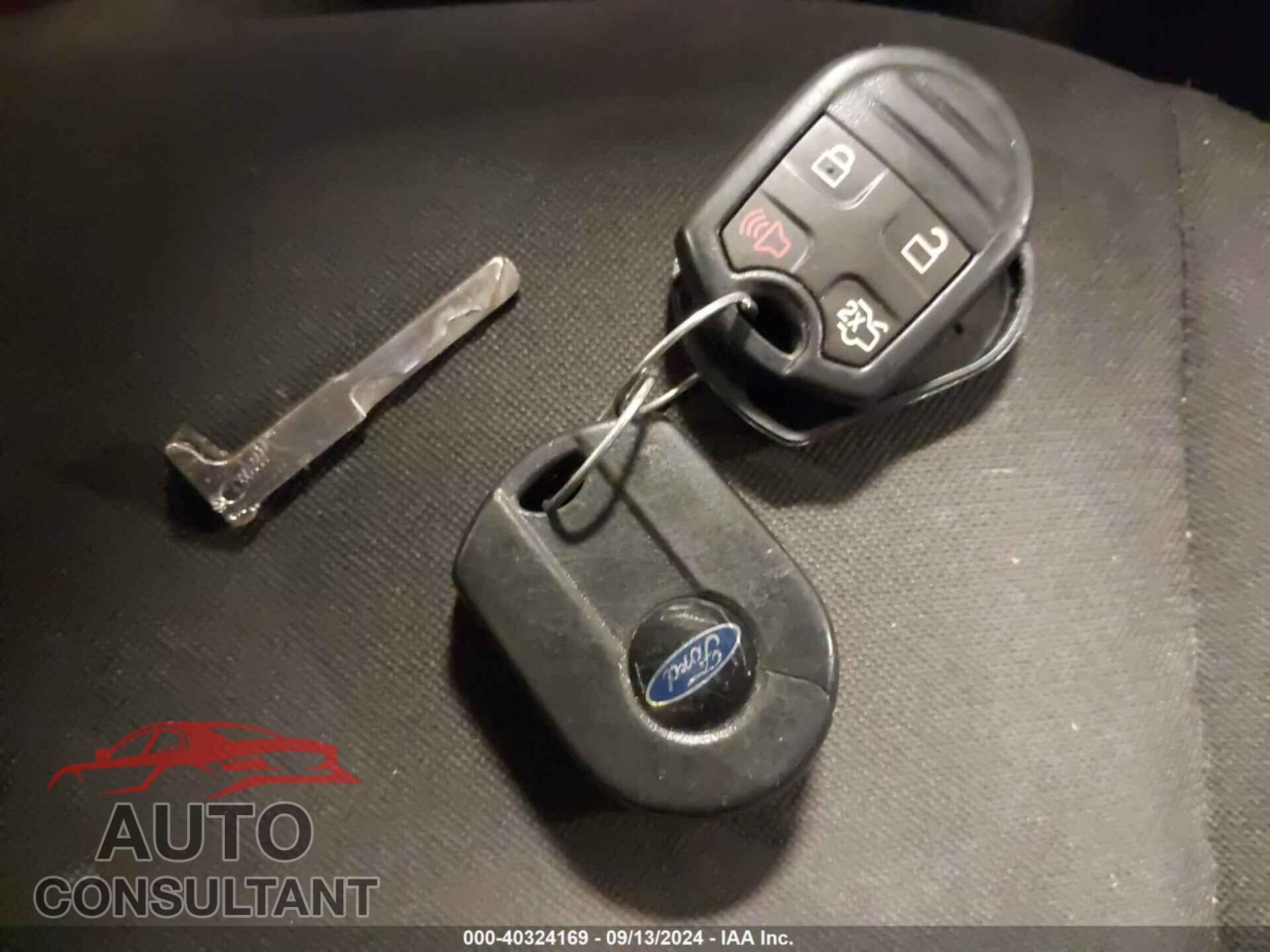 FORD FIESTA 2018 - 3FADP4EJ5JM142810