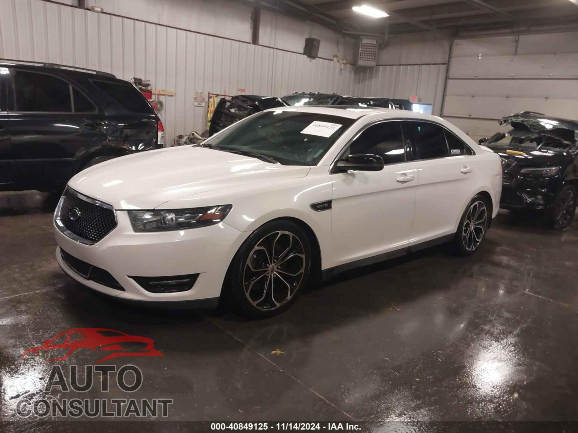 FORD TAURUS 2015 - 1FAHP2KT6FG148564