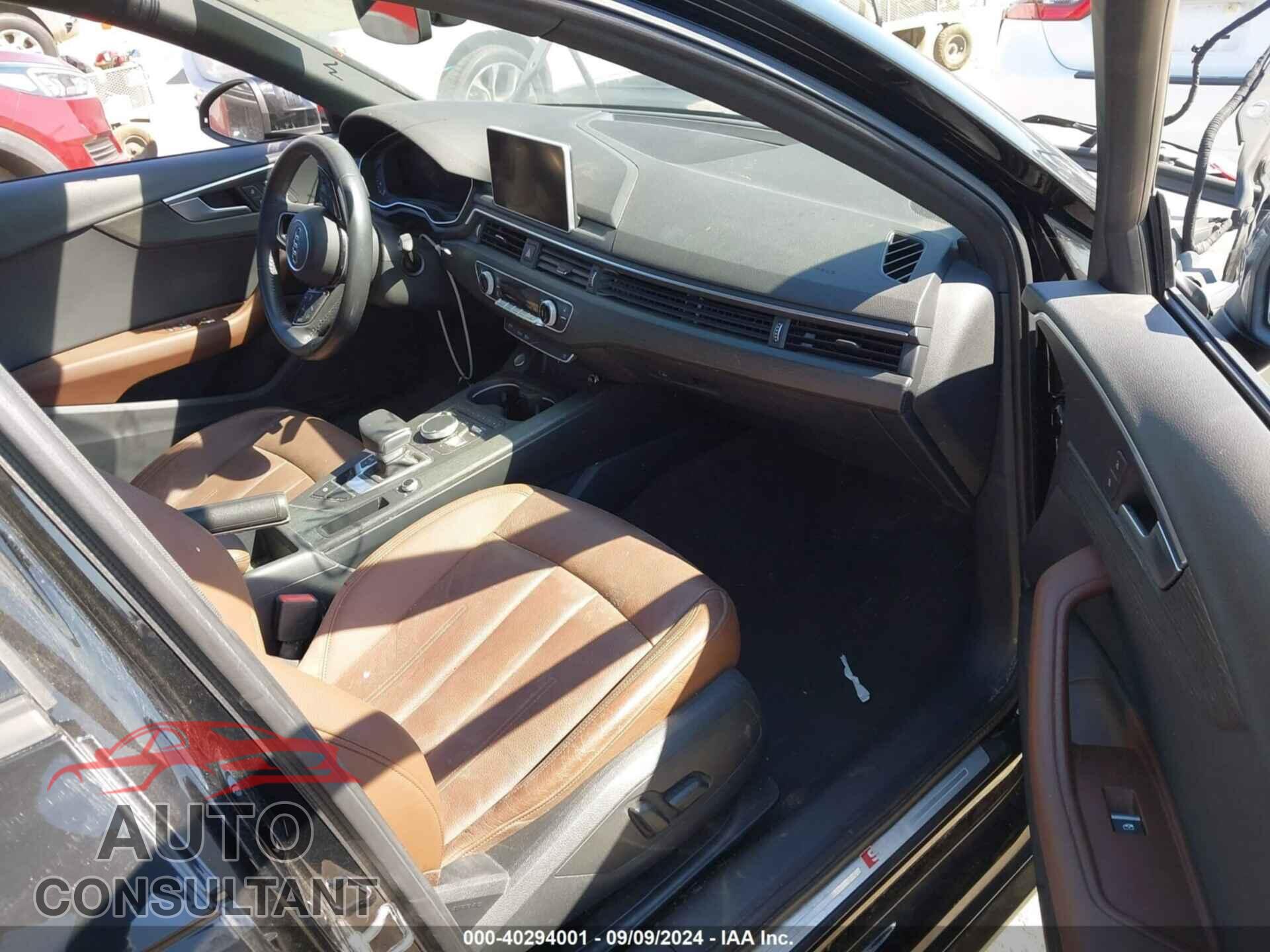 AUDI A4 2018 - WAUKMAF47JN017392