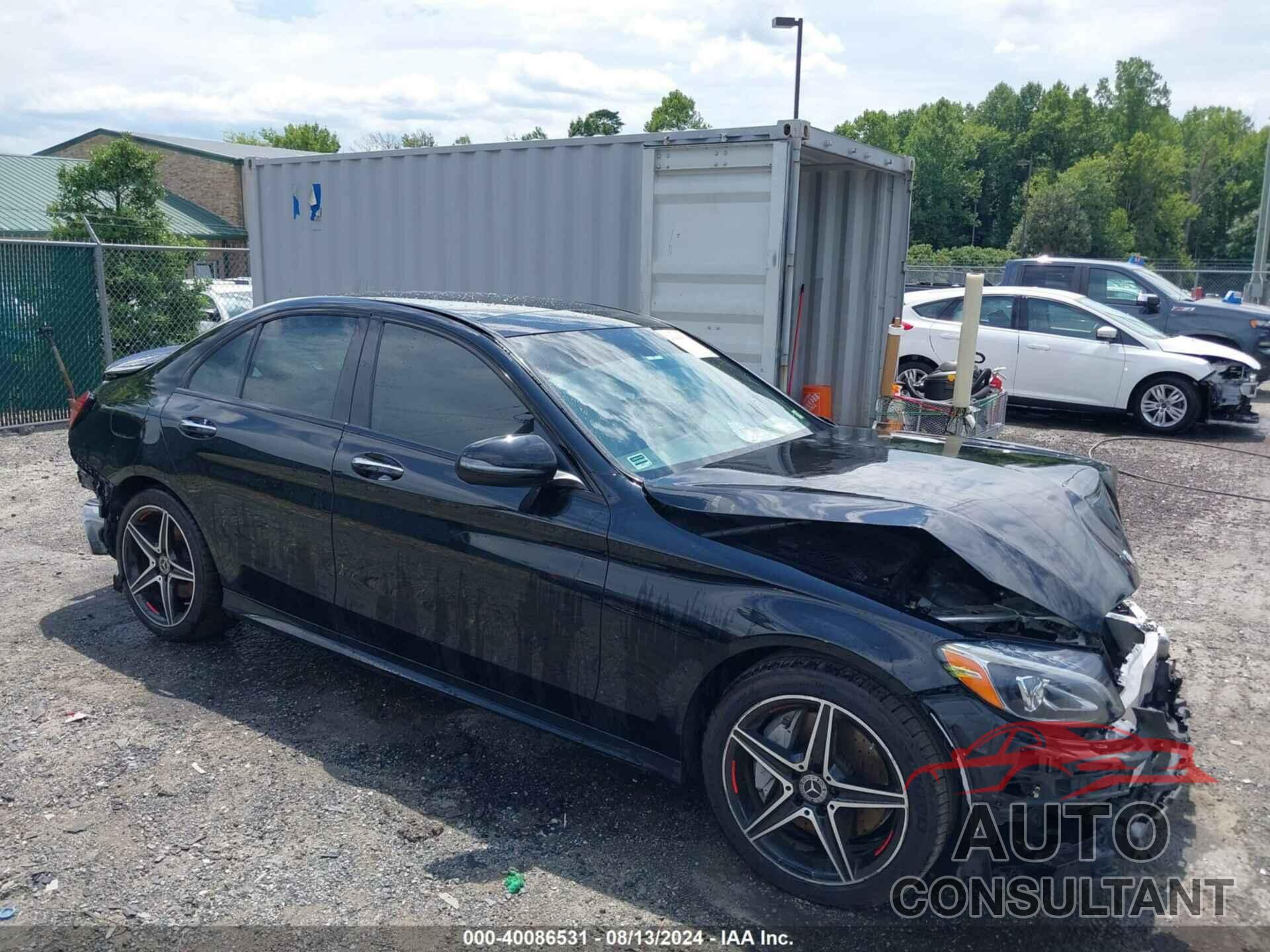 MERCEDES-BENZ C 300 2018 - 55SWF4JB5JU280273