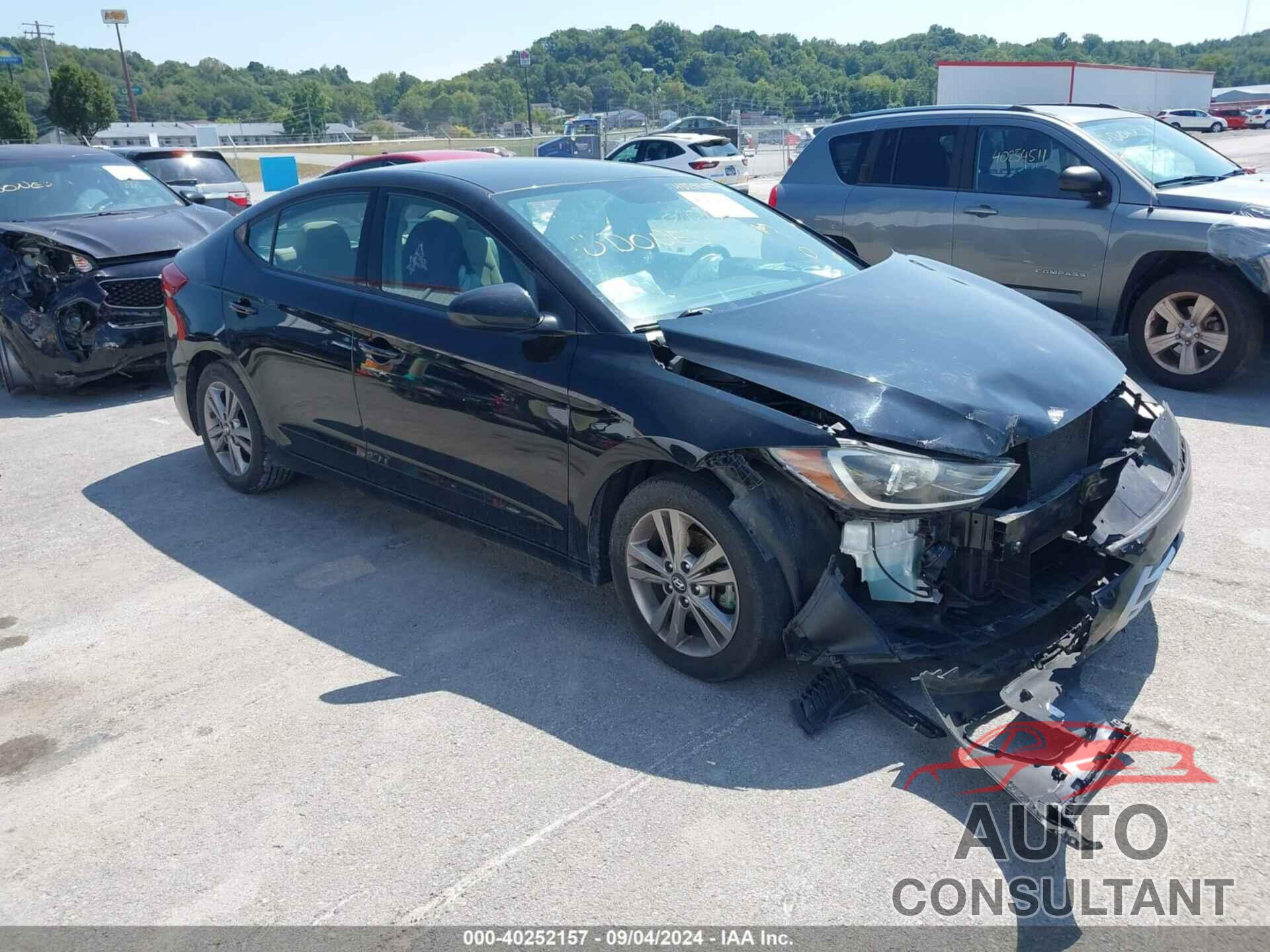 HYUNDAI ELANTRA 2018 - KMHD84LFXJU677922