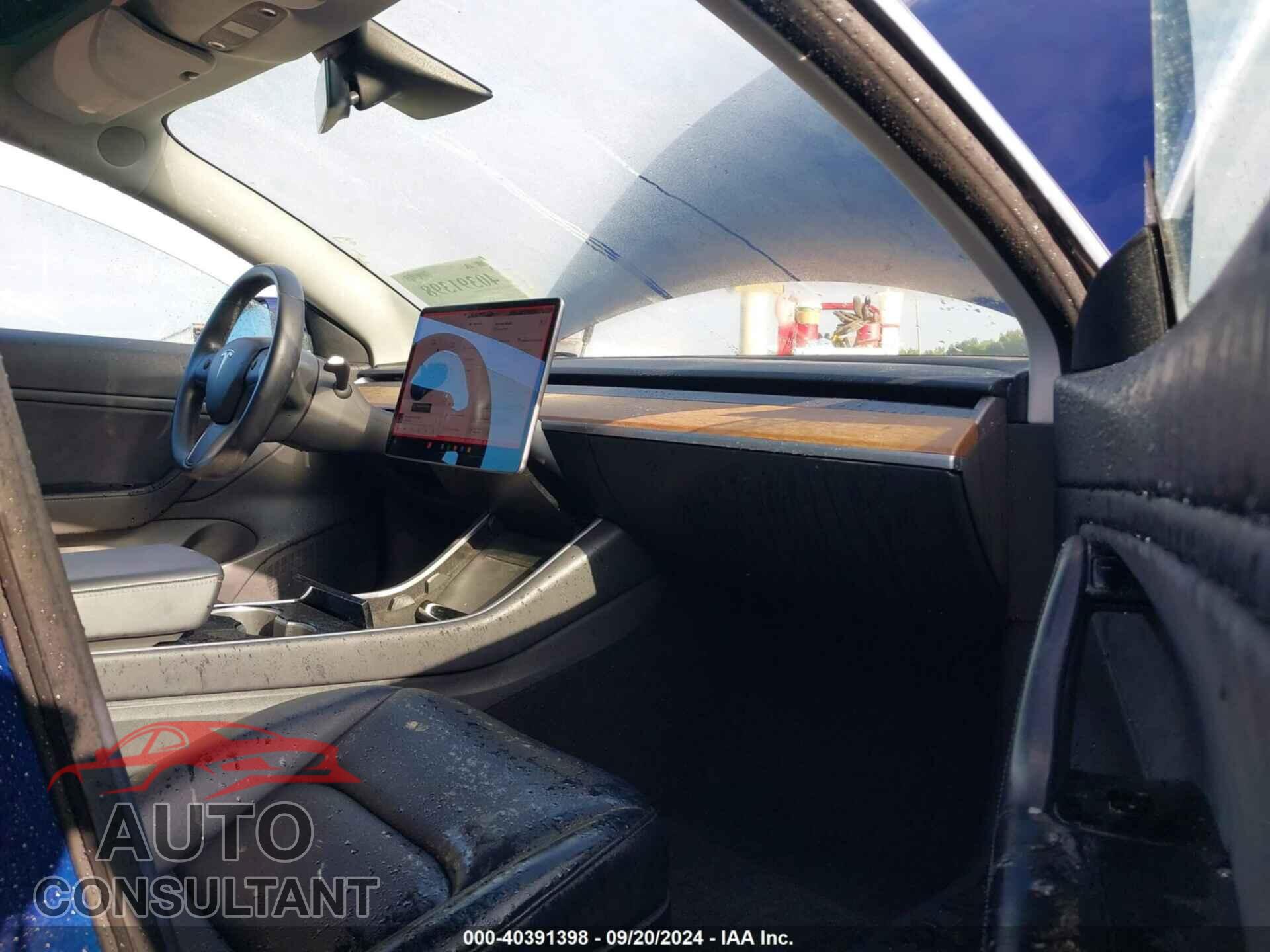 TESLA MODEL 3 2018 - 5YJ3E1EB5JF117414