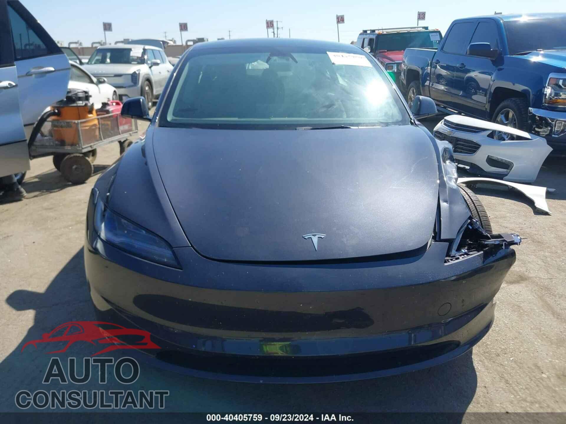 TESLA MODEL 3 2024 - 5YJ3E1EB2RF741859