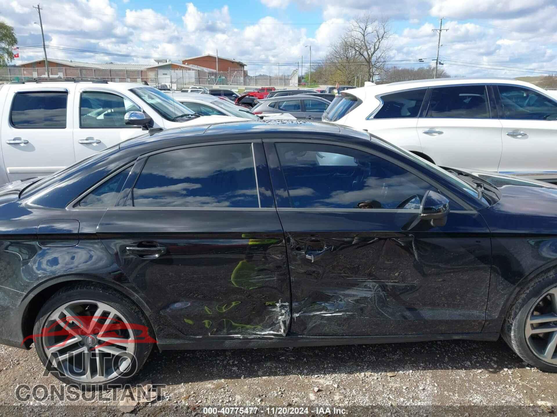 AUDI A3 2018 - WAUAUGFF2J1043132
