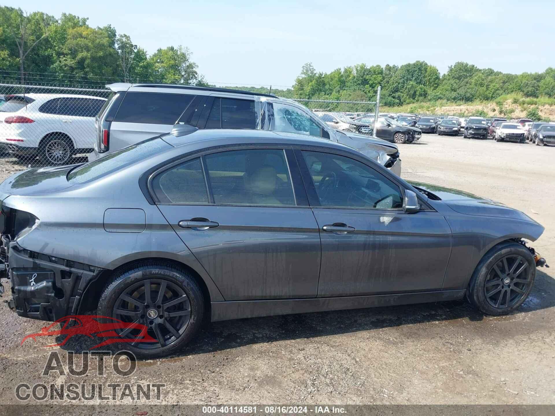 BMW 328I 2016 - WBA8E3G55GNU02145