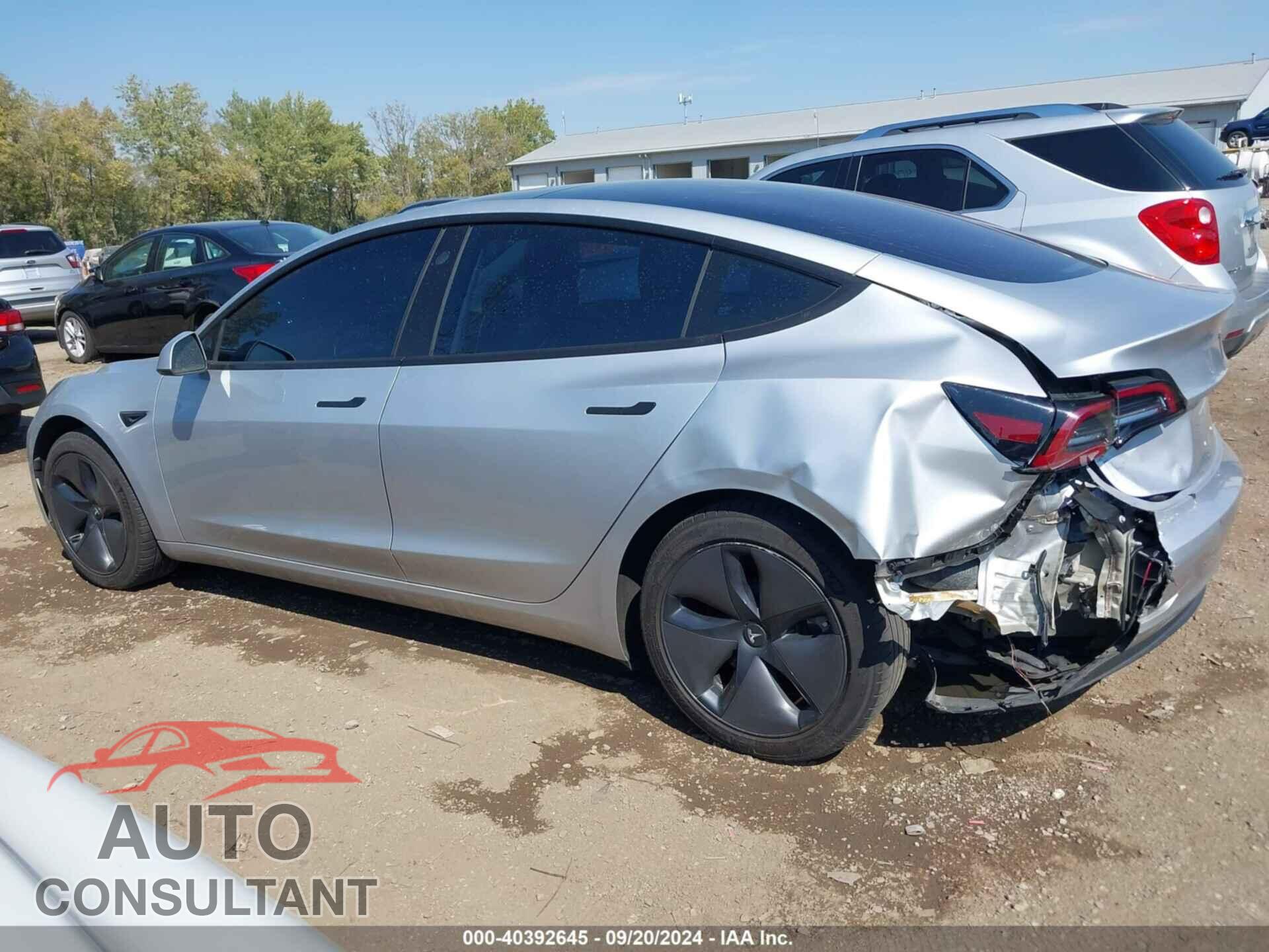 TESLA MODEL 3 2018 - 5YJ3E1EA8JF037547