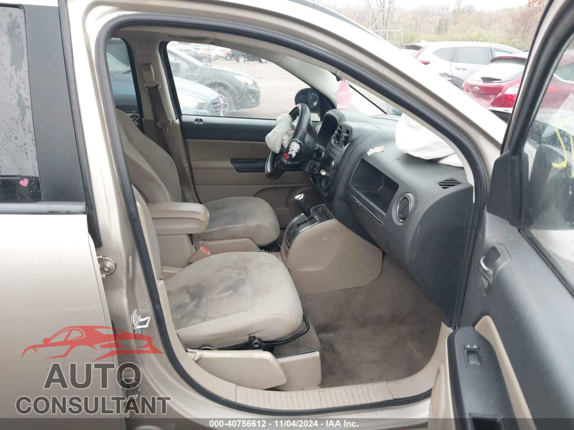 JEEP COMPASS 2009 - 1J4FT47B79D201183