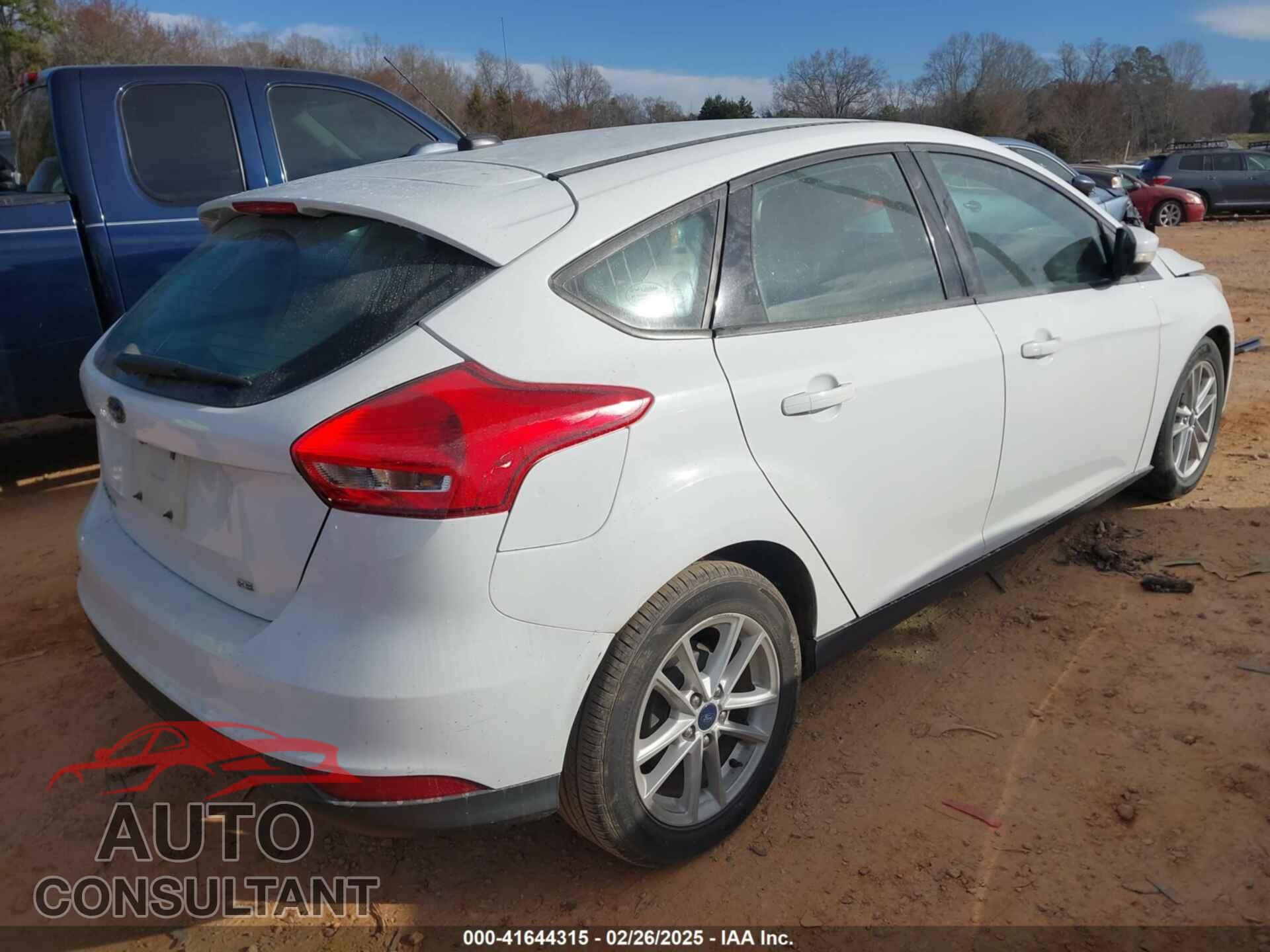 FORD FOCUS 2017 - 1FADP3K21HL259559