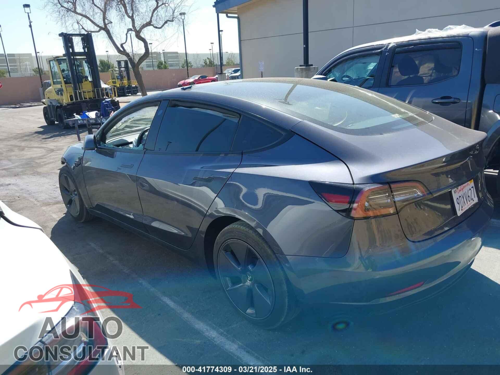 TESLA MODEL 3 2023 - 5YJ3E1EA0PF408774