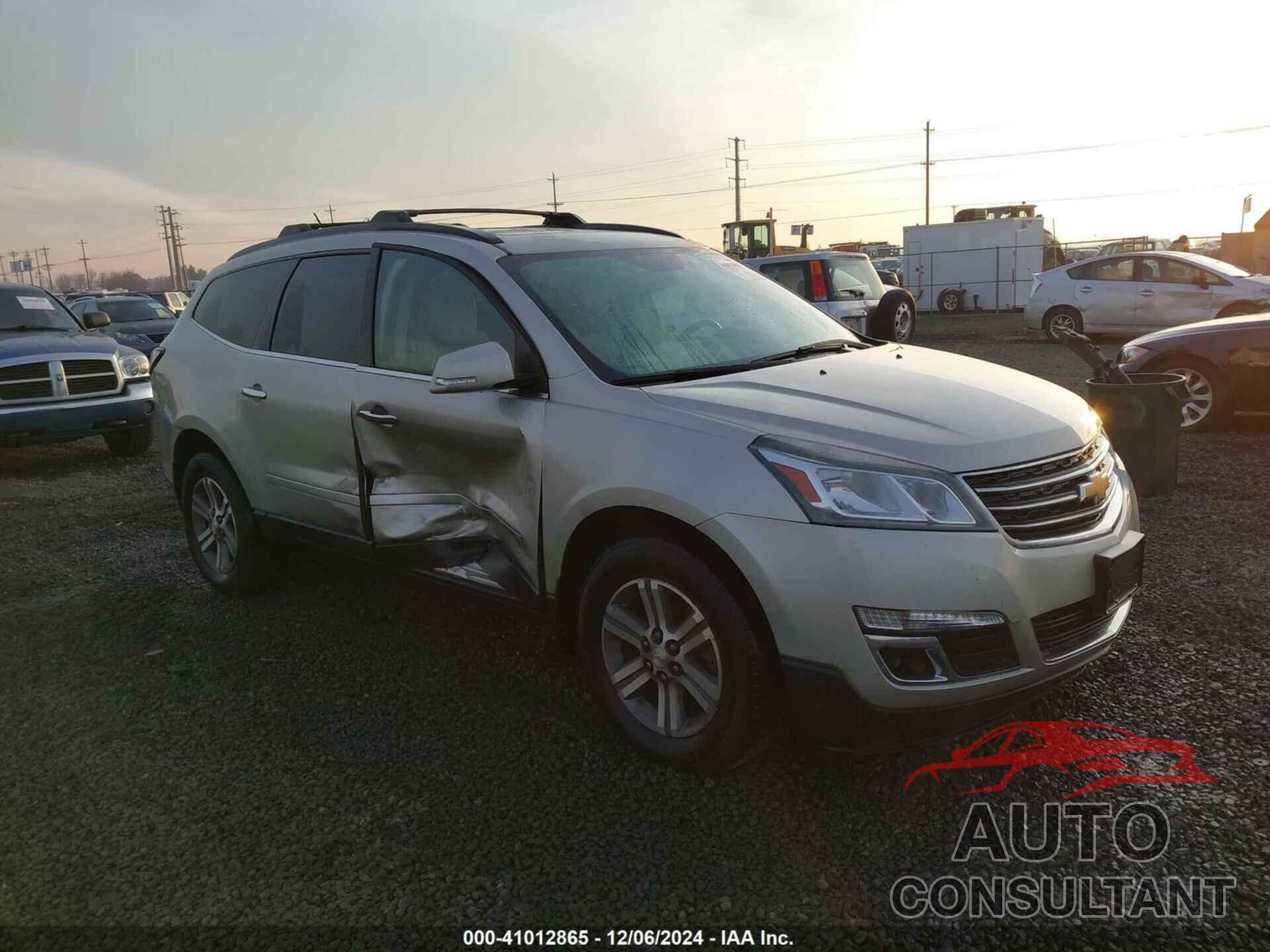 CHEVROLET TRAVERSE 2015 - 1GNKVHKD6FJ110084