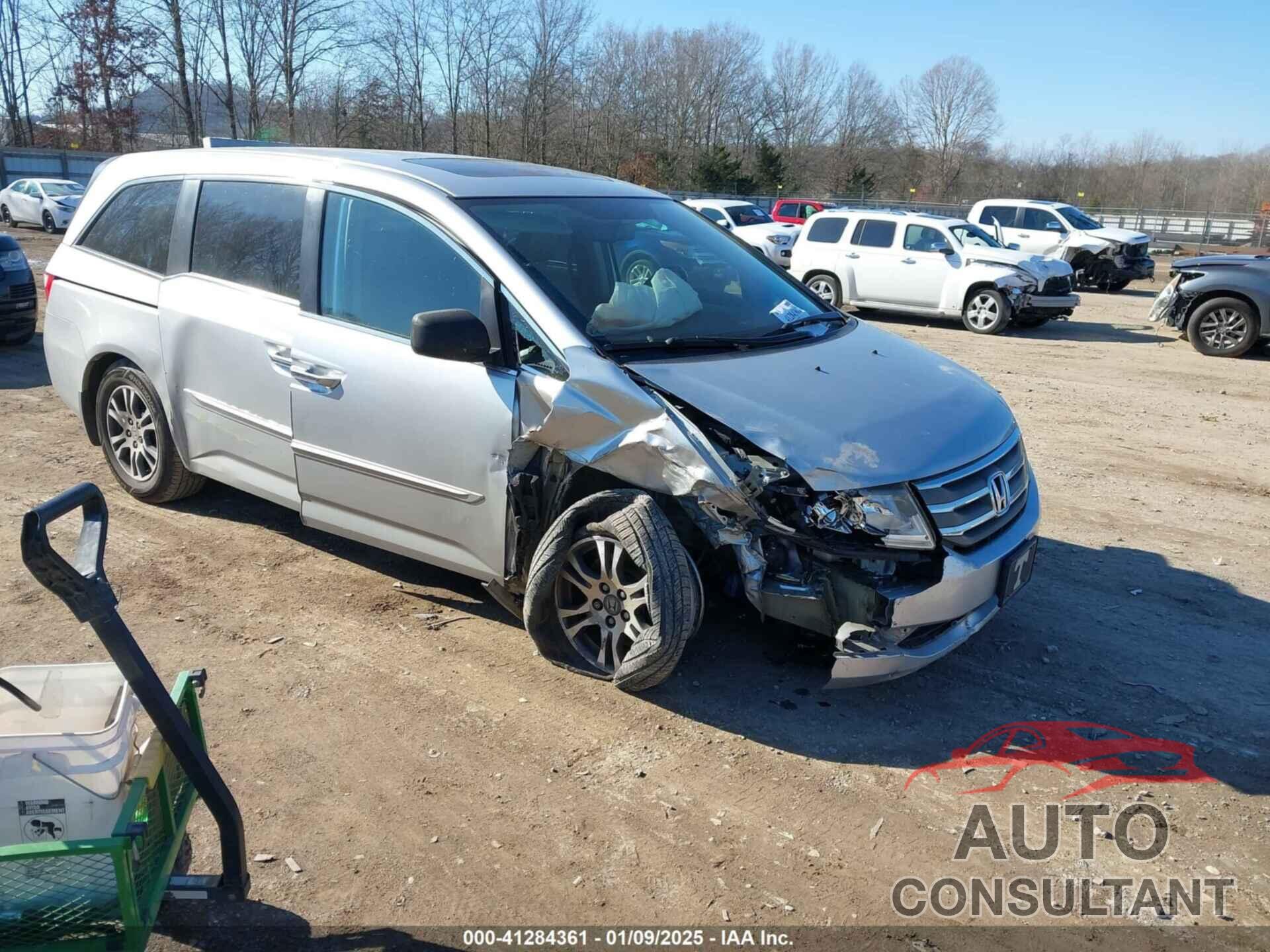 HONDA ODYSSEY 2013 - 5FNRL5H60DB061442