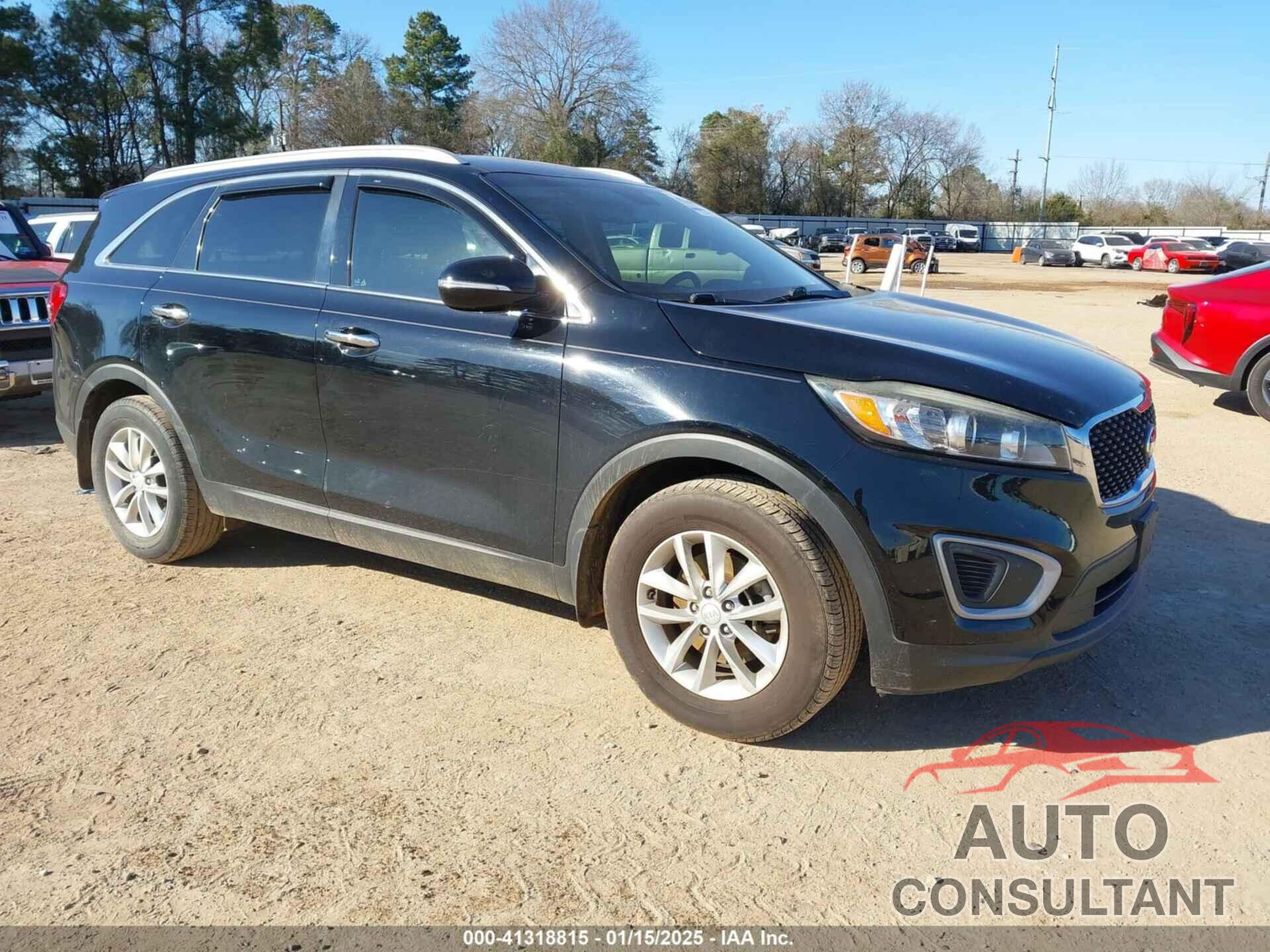 KIA SORENTO 2018 - 5XYPG4A31JG429041