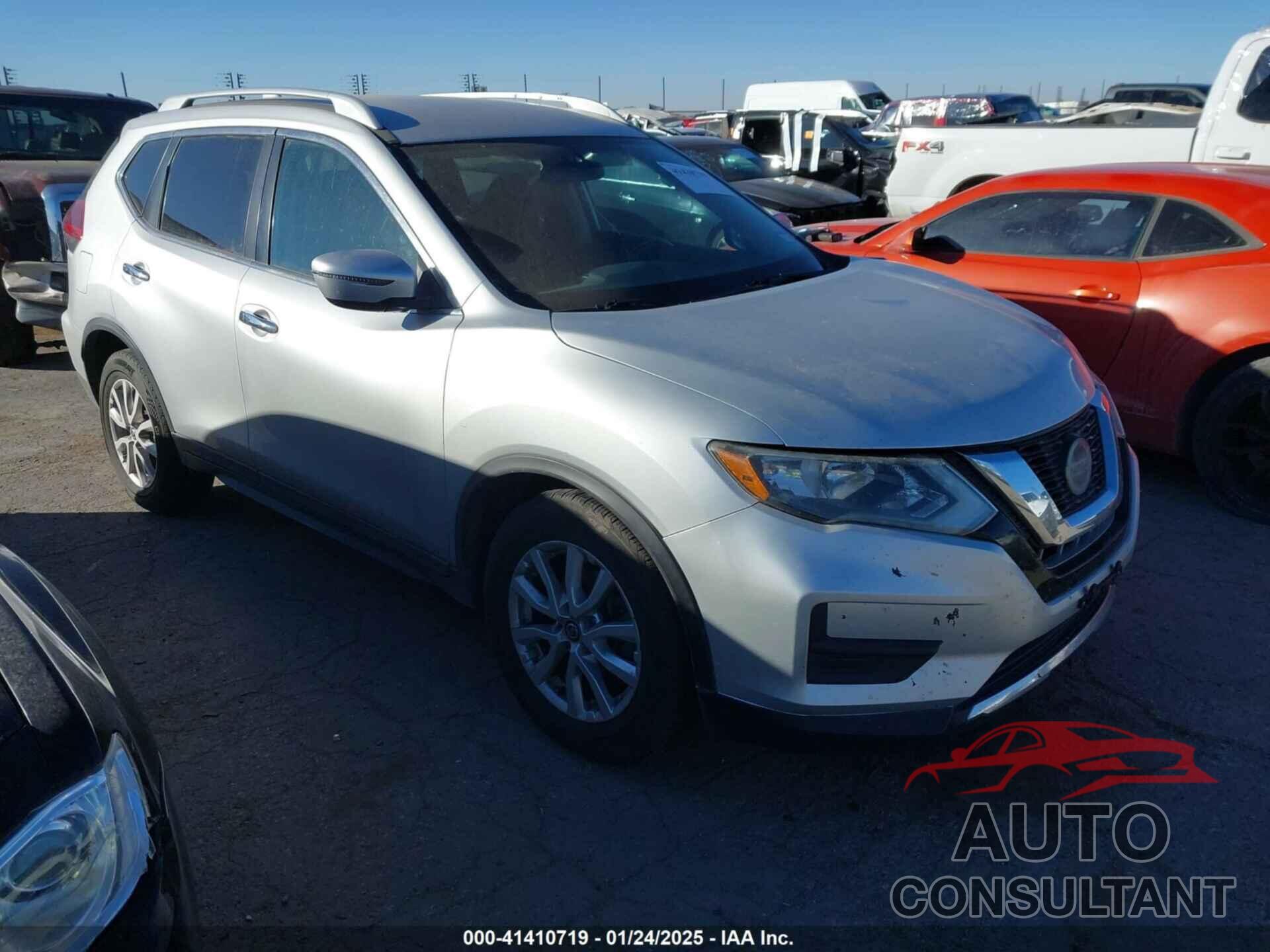 NISSAN ROGUE 2018 - 5N1AT2MV4JC711063