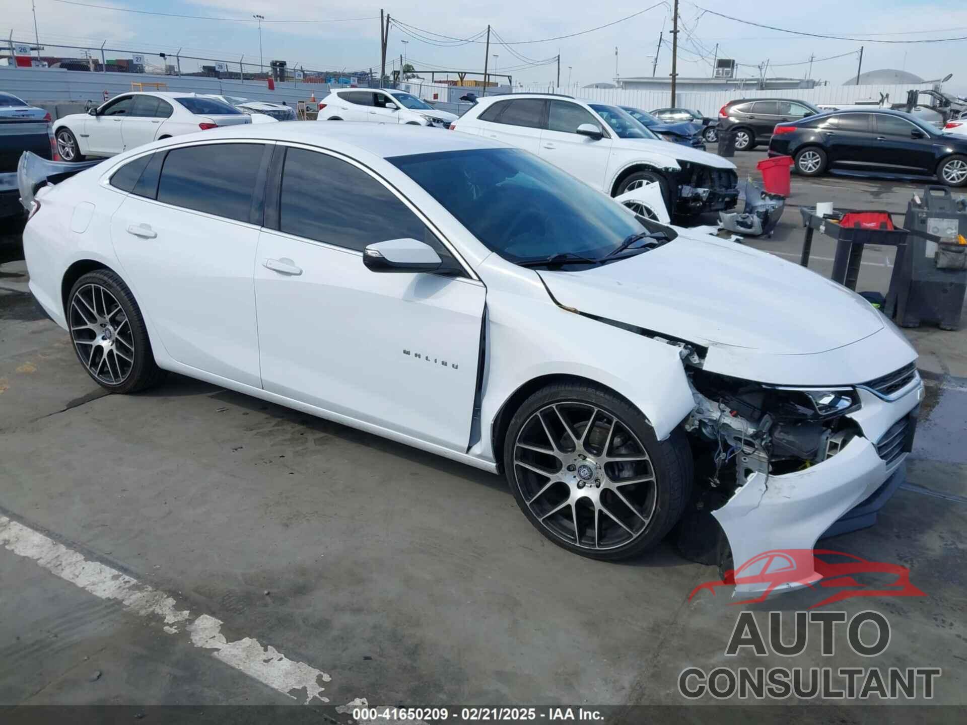 CHEVROLET MALIBU 2016 - 1G1ZE5ST8GF300477