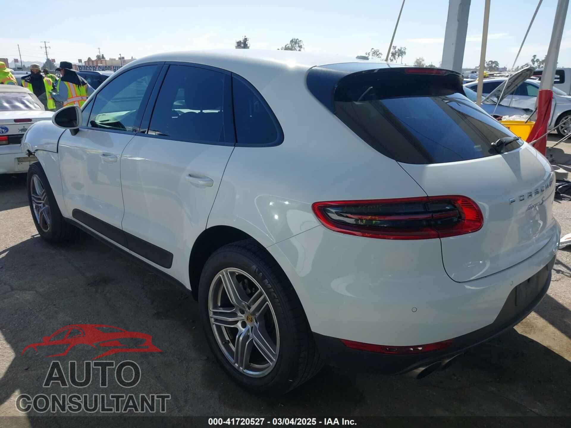 PORSCHE MACAN 2015 - WP1AB2A59FLB72666