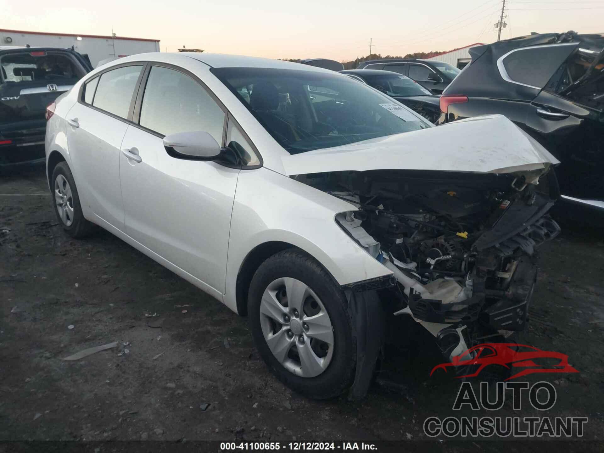 KIA FORTE 2018 - 3KPFL4A74JE268496