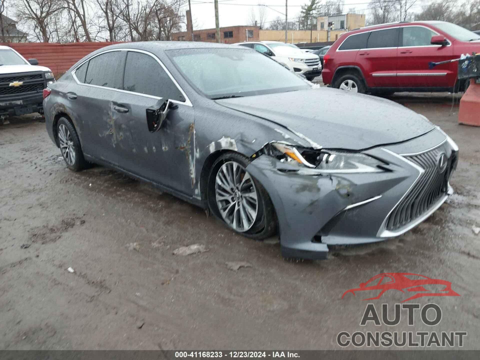 LEXUS ES 2019 - 58ABZ1B1XKU049104