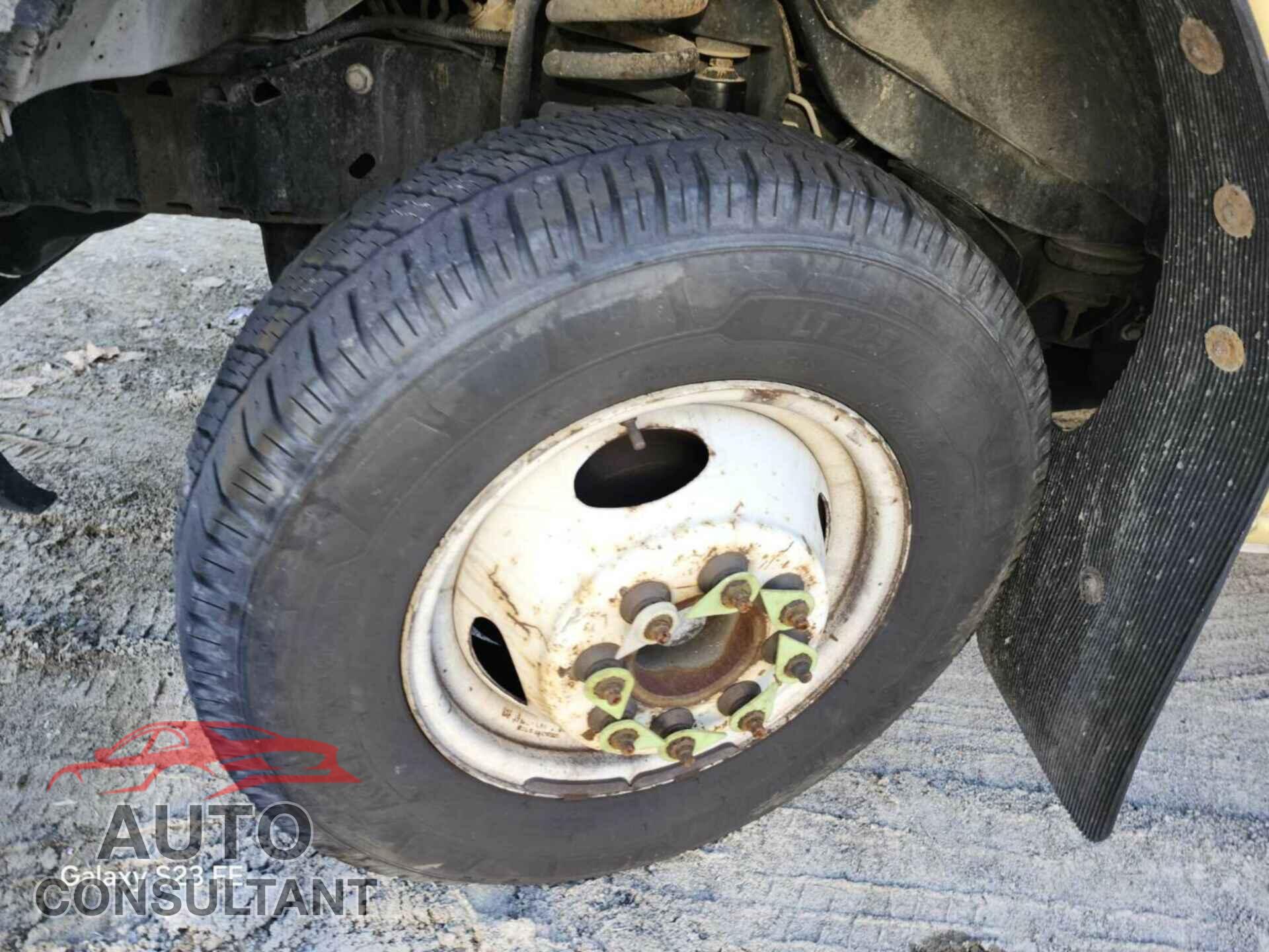 FORD E-450 CUTAWAY 2018 - 1FDXE4FS5JDC33202