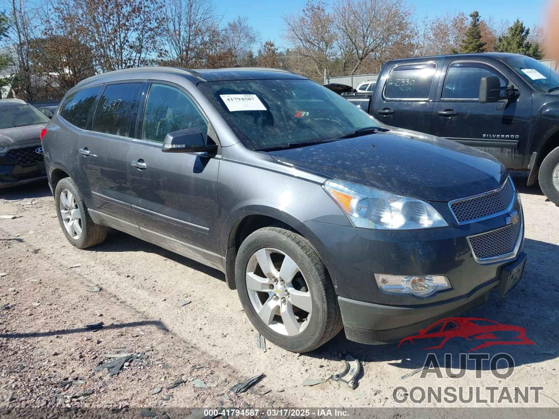 CHEVROLET TRAVERSE 2012 - 1GNKVLED2CJ410537