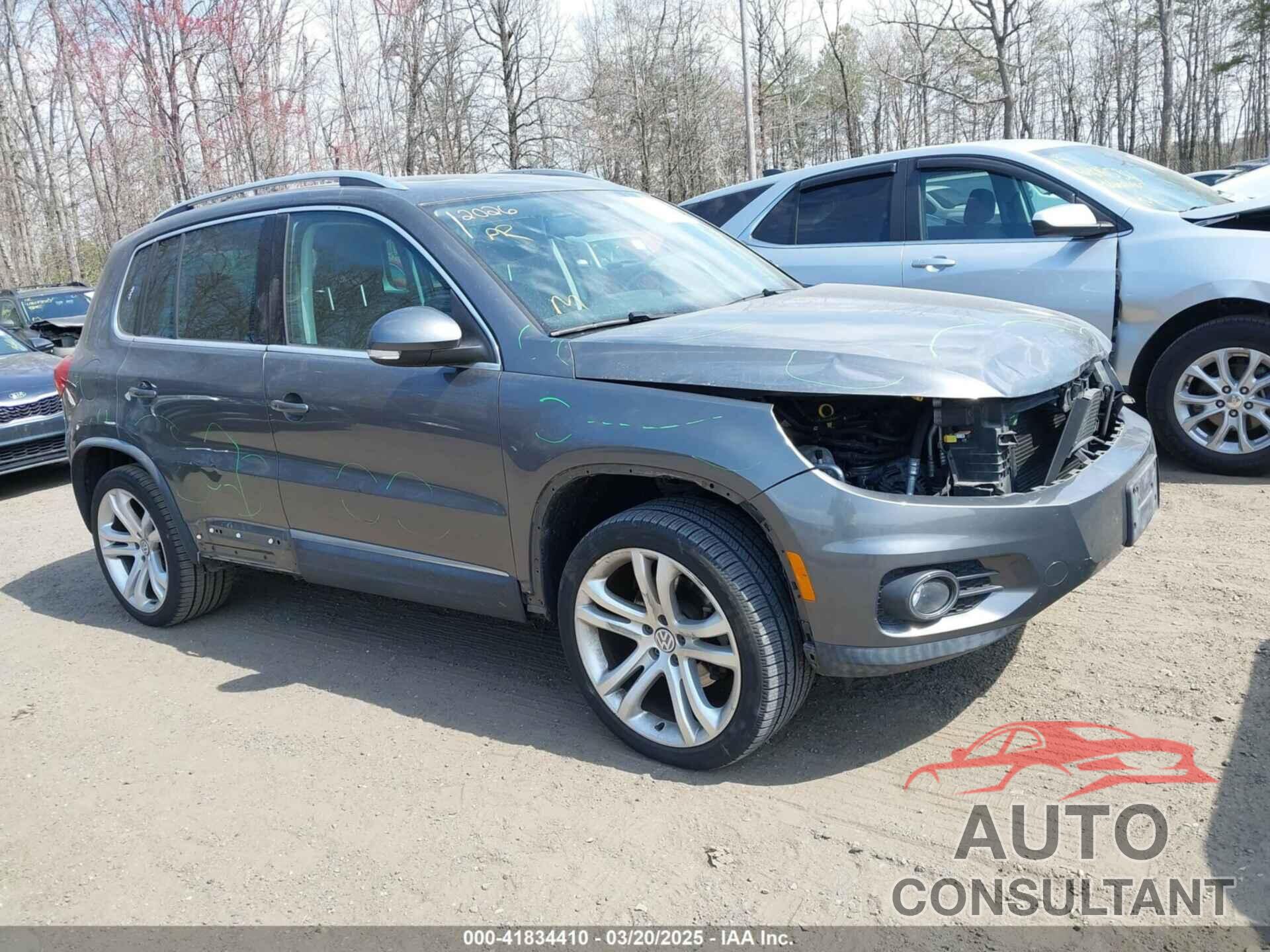 VOLKSWAGEN TIGUAN 2016 - WVGAV7AX3GW537541