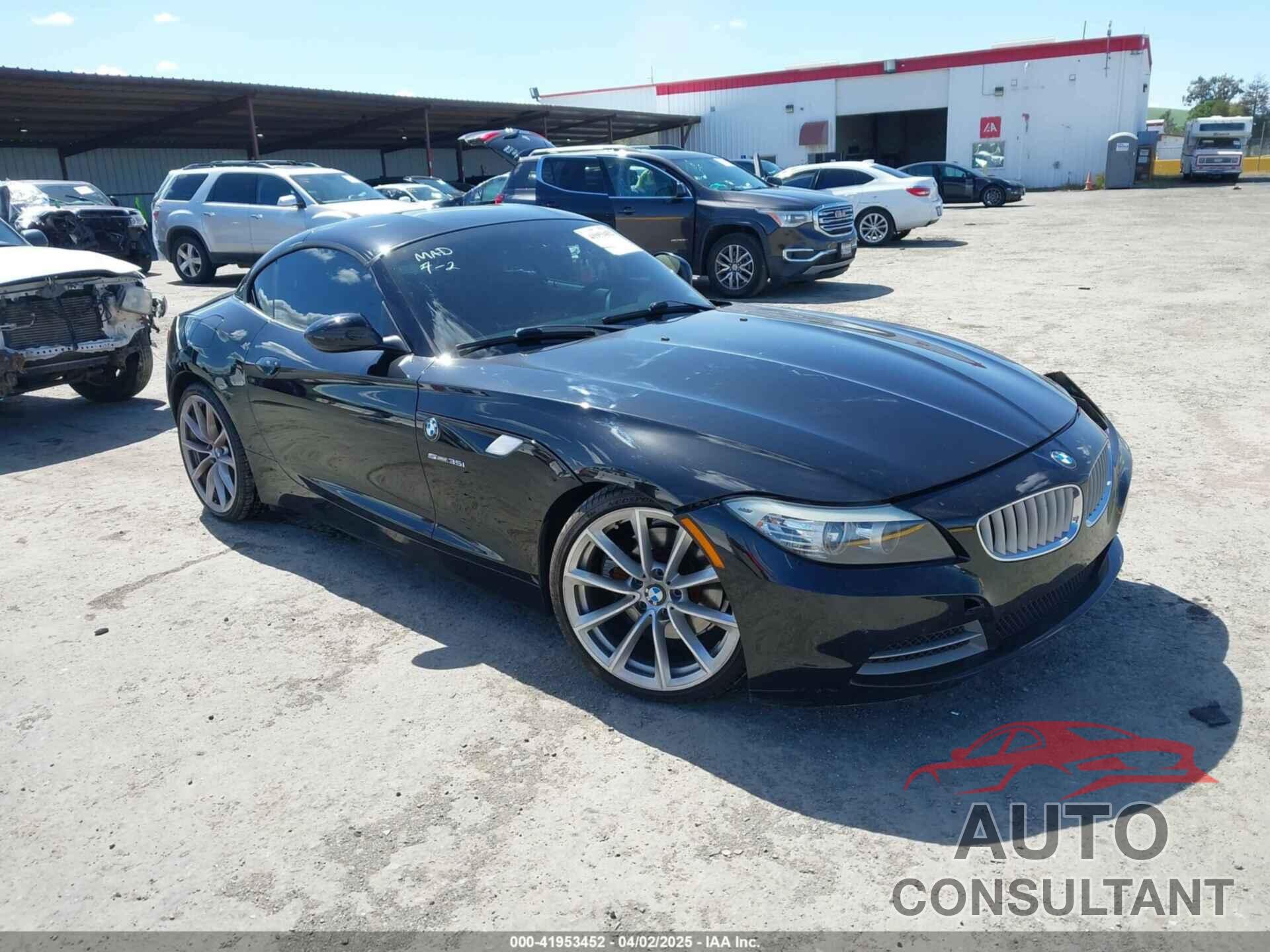 BMW Z4 2011 - WBALM7C58BE383710