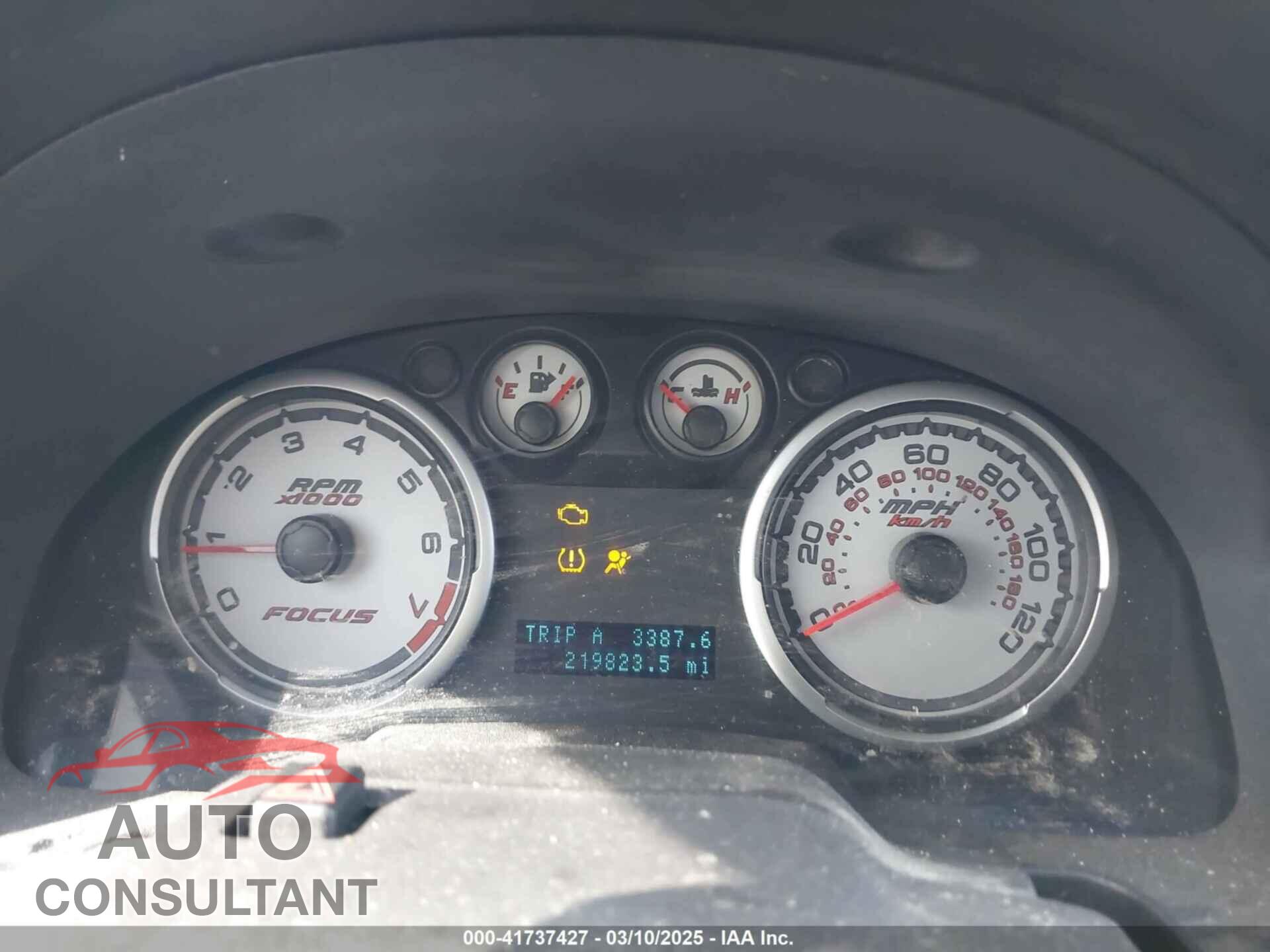 FORD FOCUS 2009 - 1FAHP35N59W109316