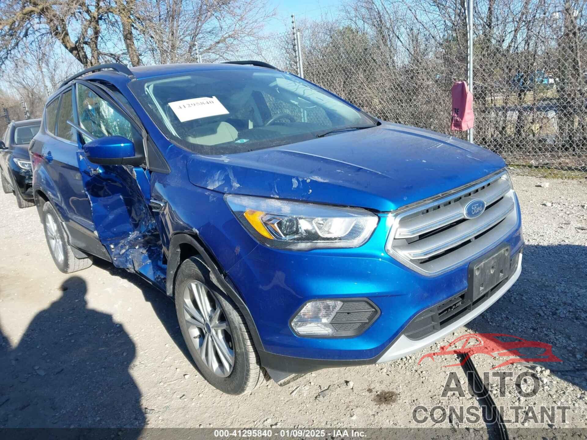 FORD ESCAPE 2017 - 1FMCU9GD4HUC61744