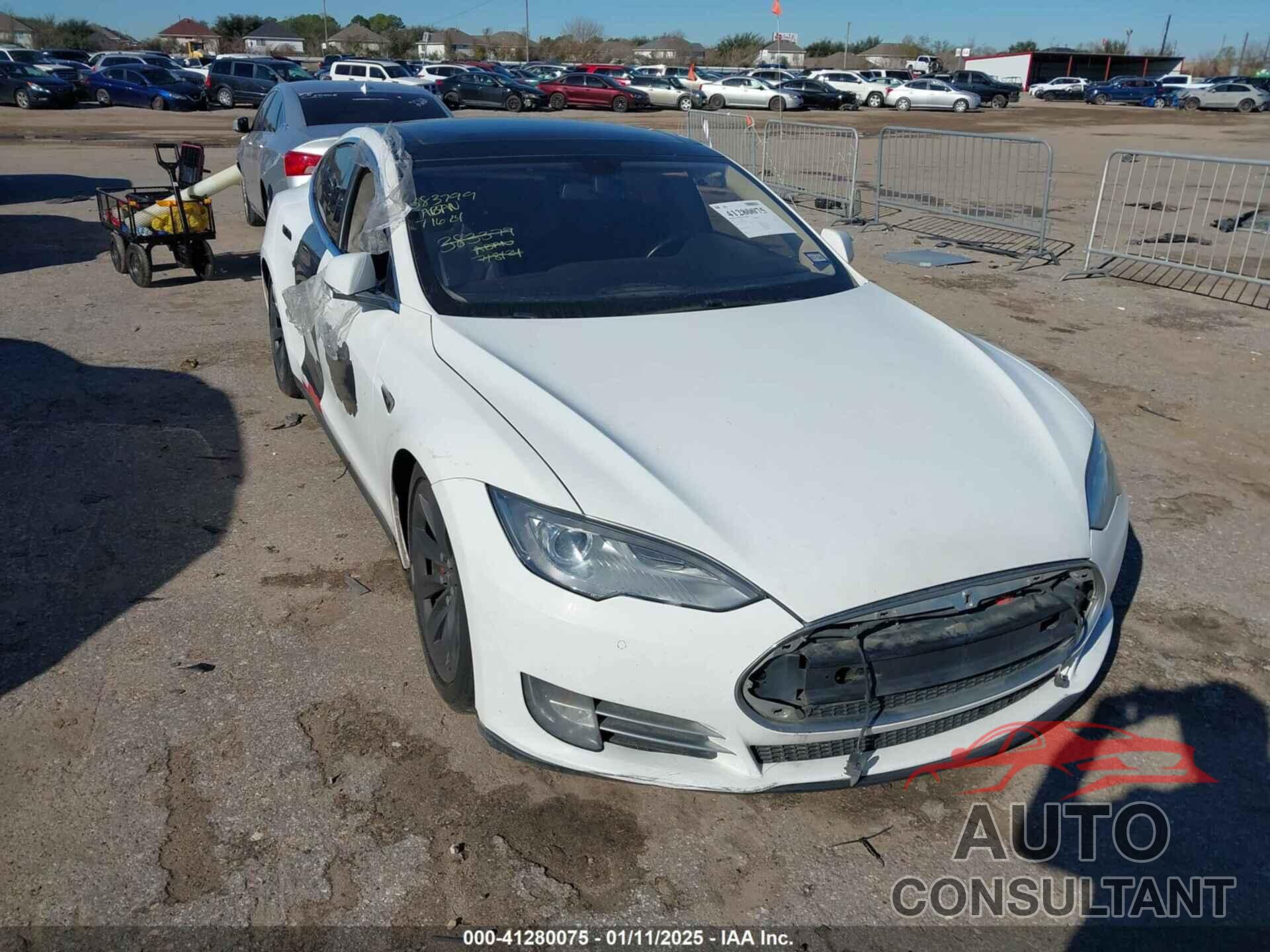 TESLA MODEL S 2014 - 5YJSA1H18EFP31678