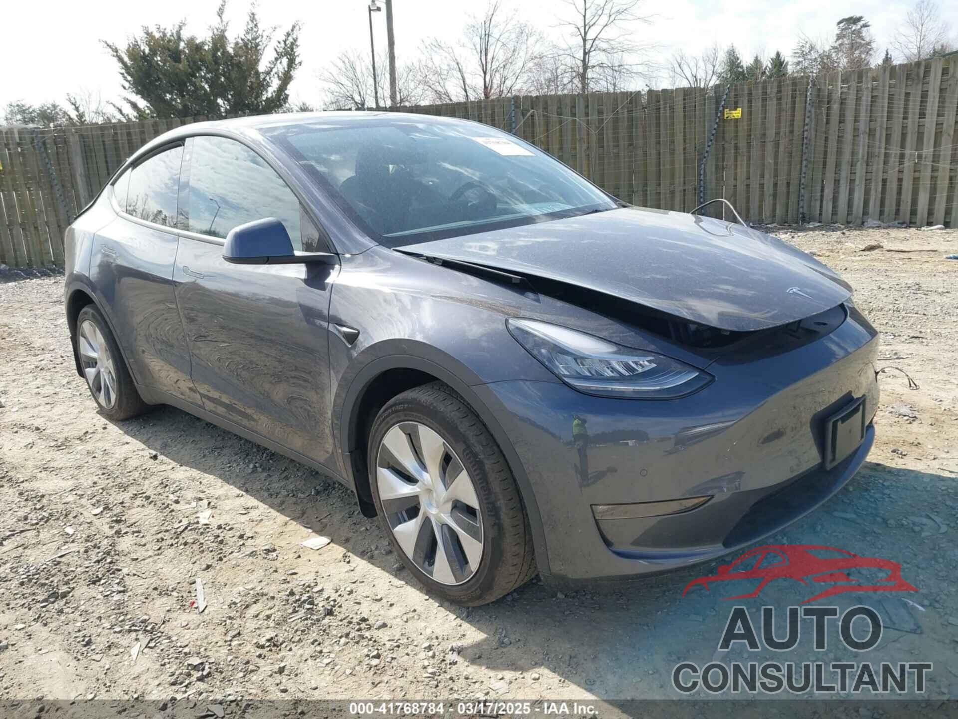 TESLA MODEL Y 2021 - 5YJYGDEE2MF300009