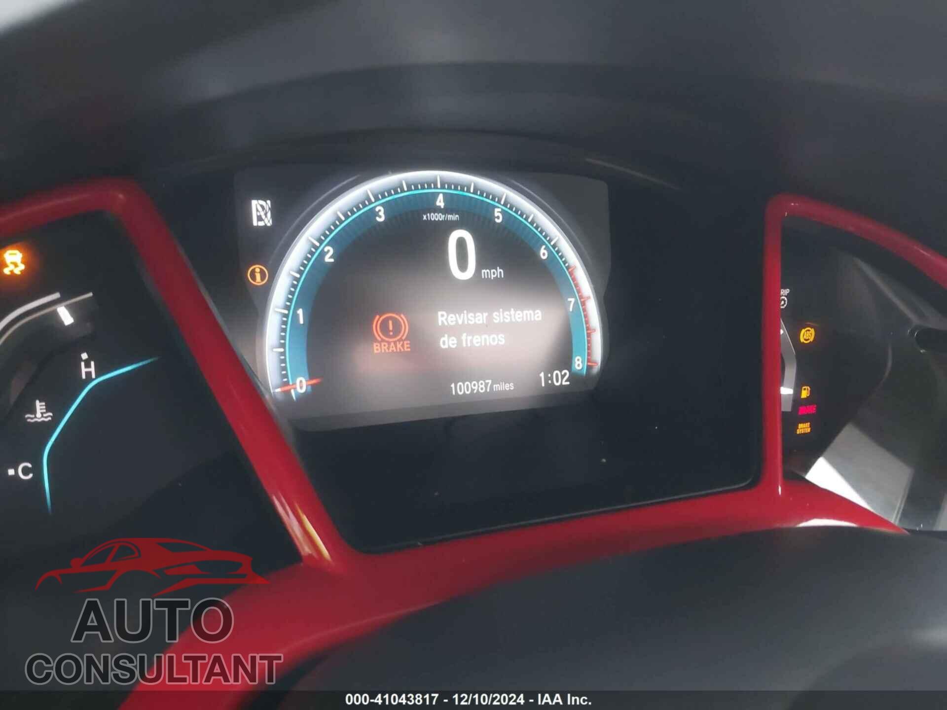 HONDA CIVIC 2018 - SHHFK7H51JU228961
