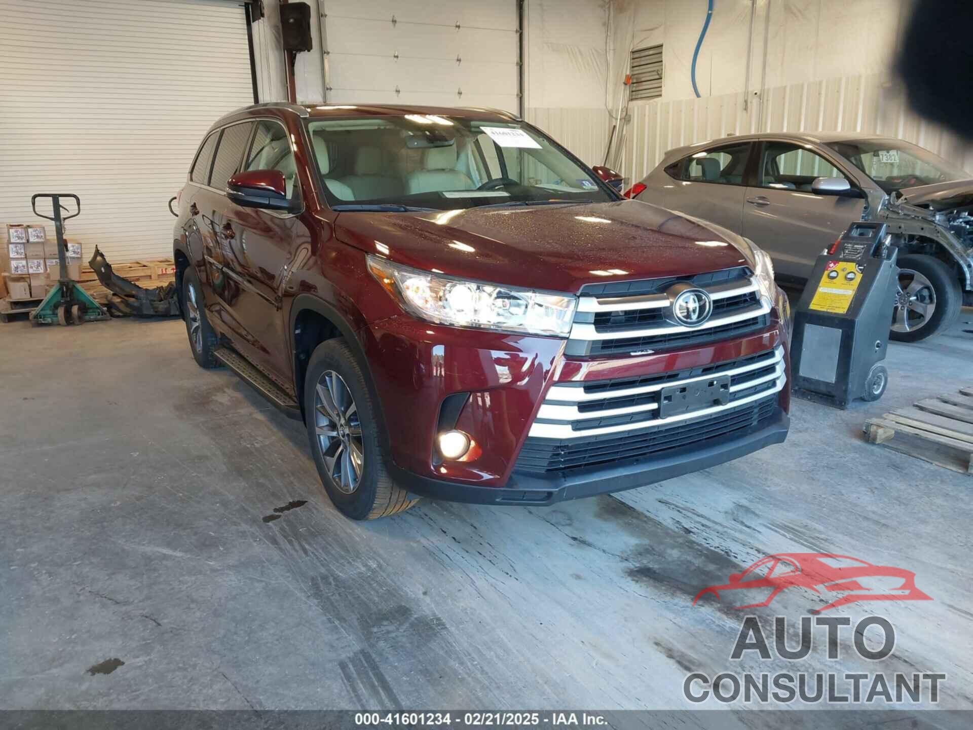TOYOTA HIGHLANDER 2017 - 5TDJZRFH6HS419409
