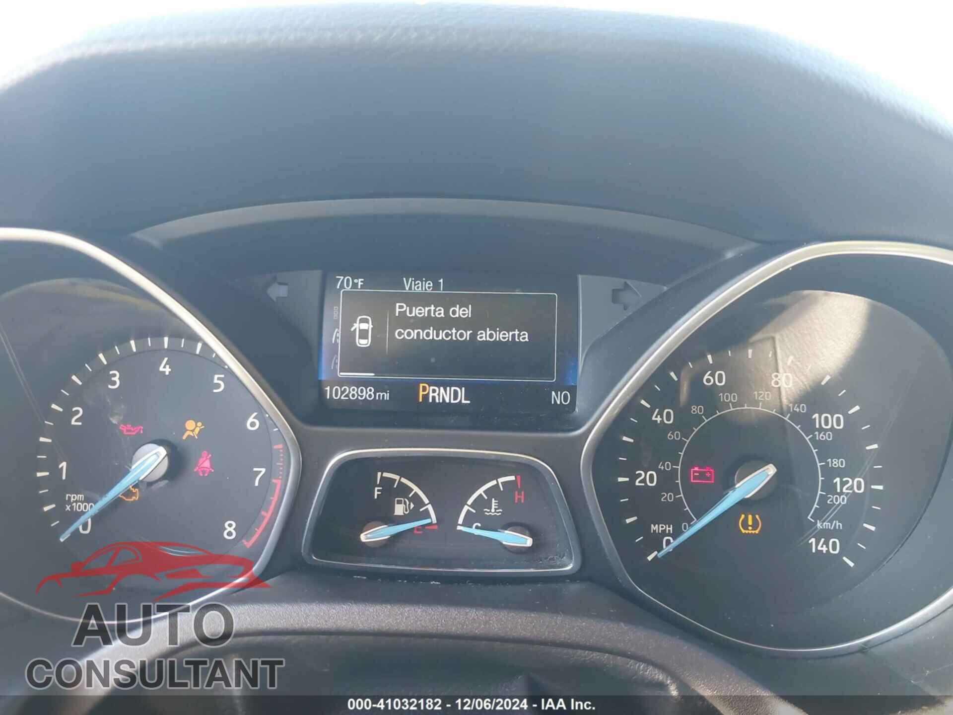 FORD FOCUS 2015 - 1FADP3F29FL350473