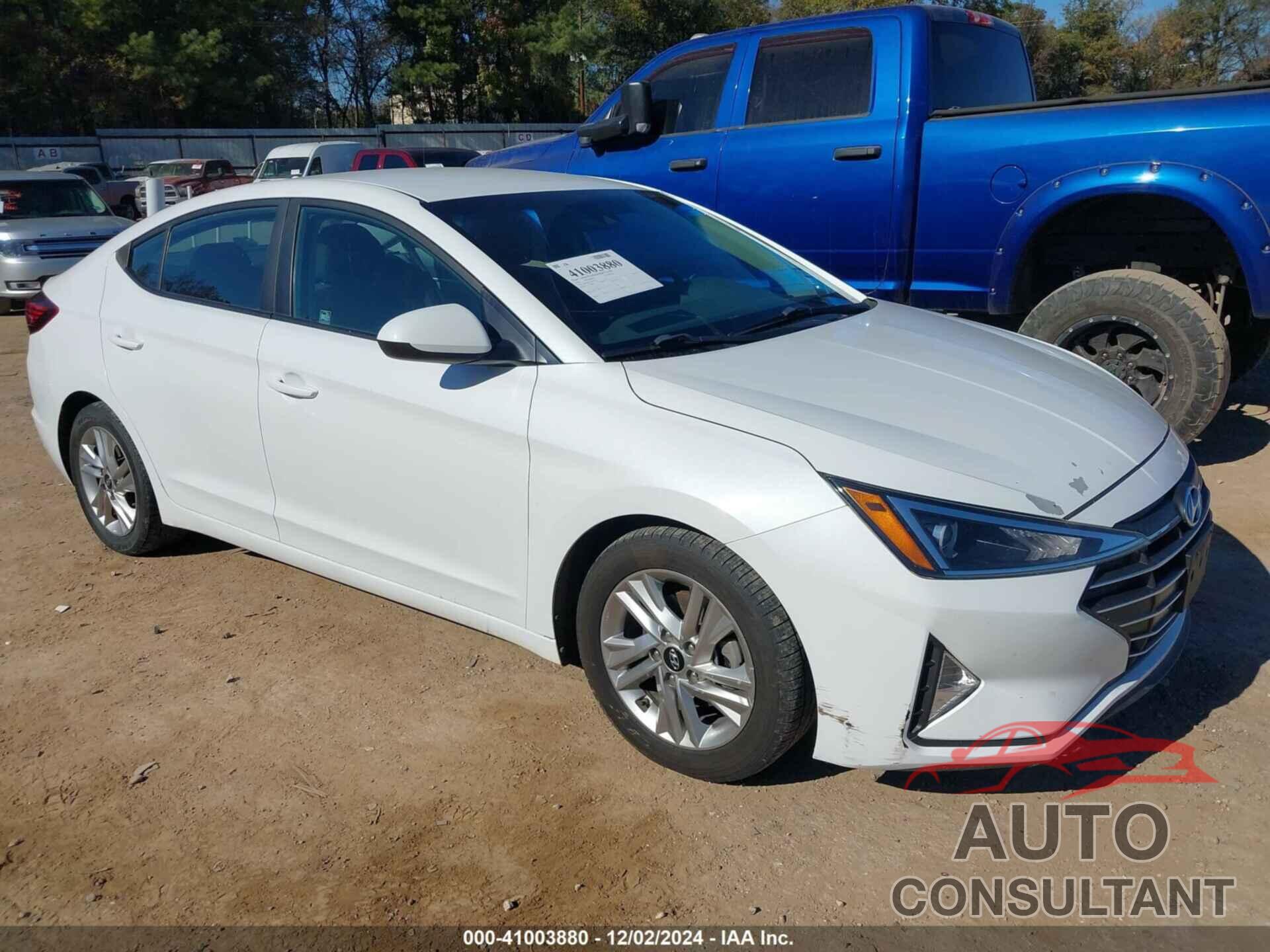 HYUNDAI ELANTRA 2020 - 5NPD84LF1LH568377