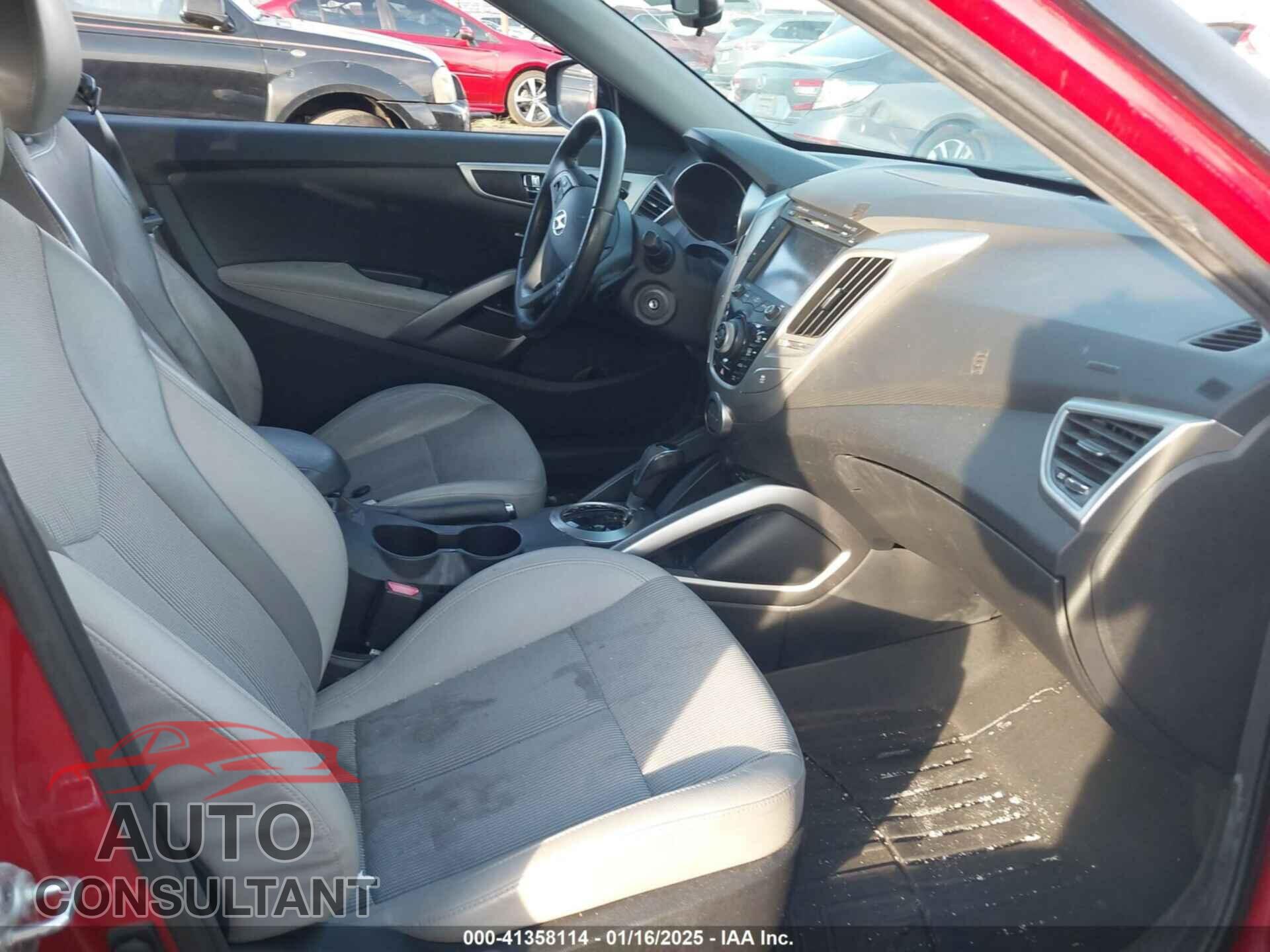 HYUNDAI VELOSTER 2013 - KMHTC6AD2DU109255