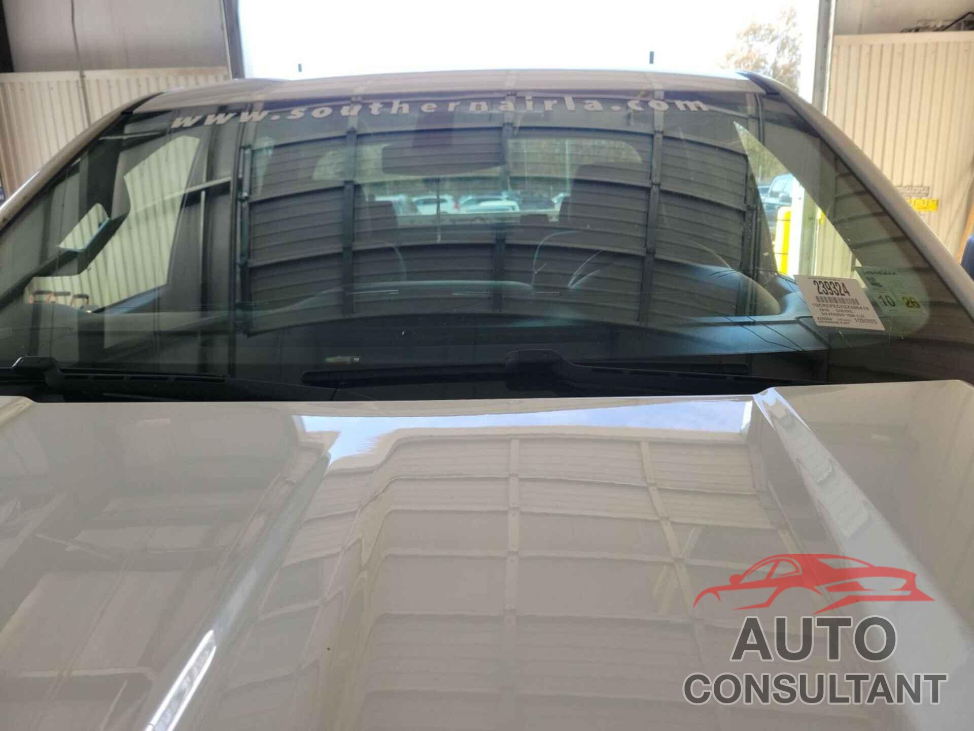 CHEVROLET SILVERADO 1500 2016 - 1GCRCPEC2GZ386419