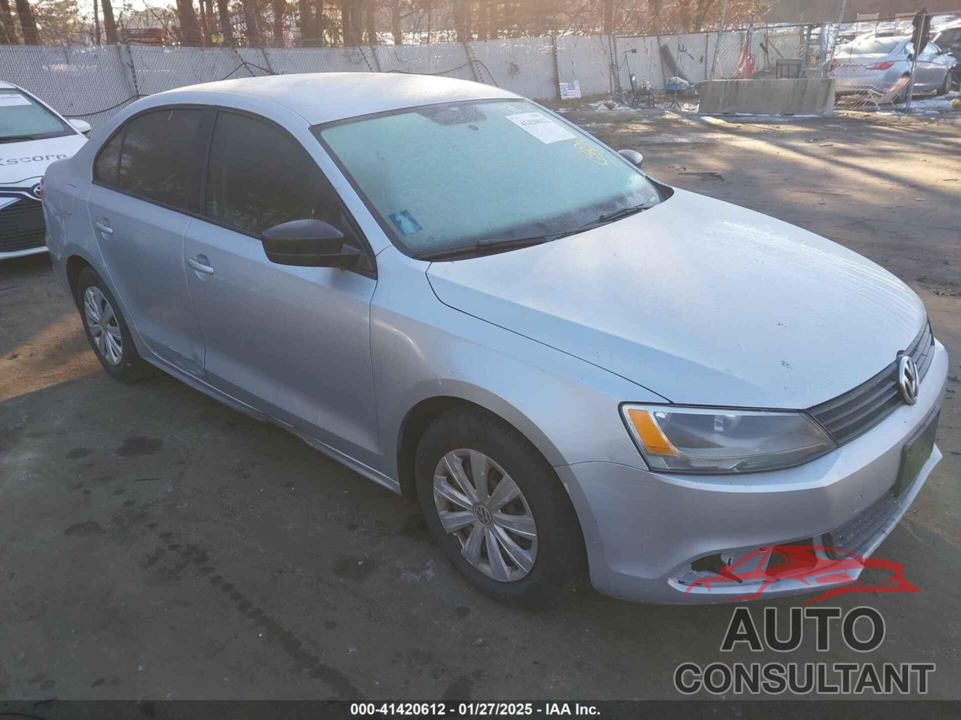 VOLKSWAGEN JETTA 2014 - 3VW2K7AJ5EM229004