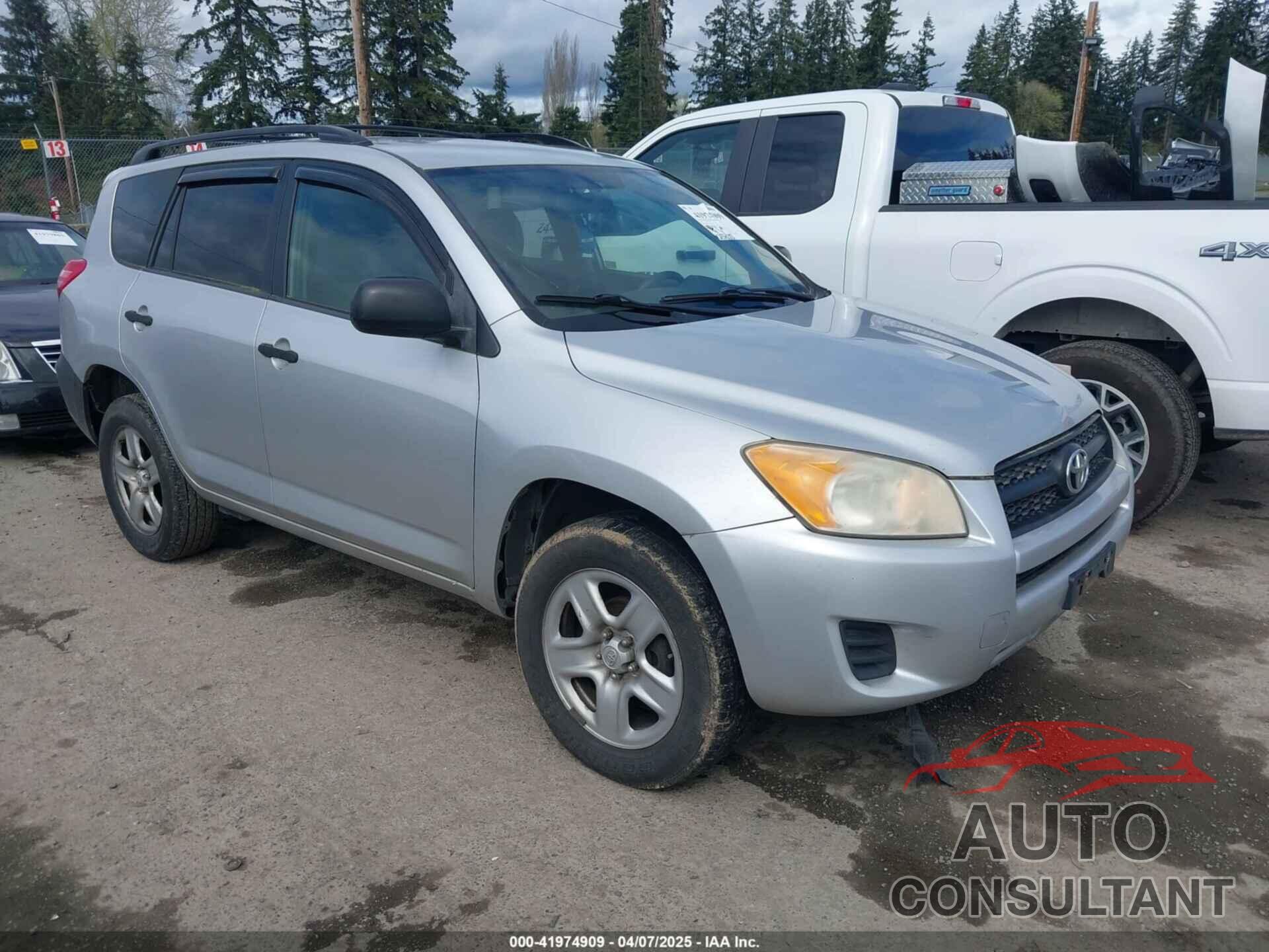 TOYOTA RAV4 2010 - JTMBF4DV1AD023818