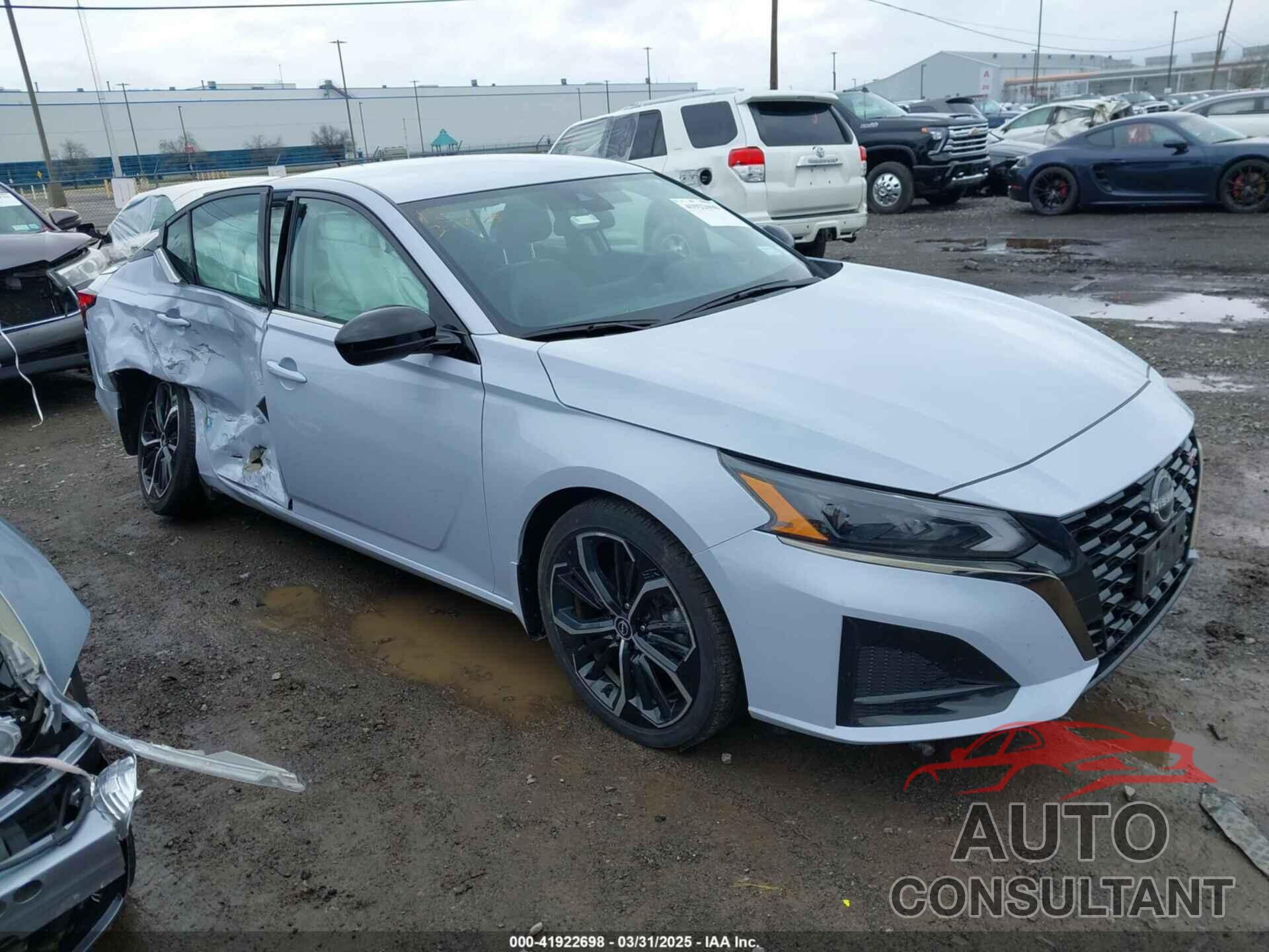 NISSAN ALTIMA 2023 - 1N4BL4CVXPN423203