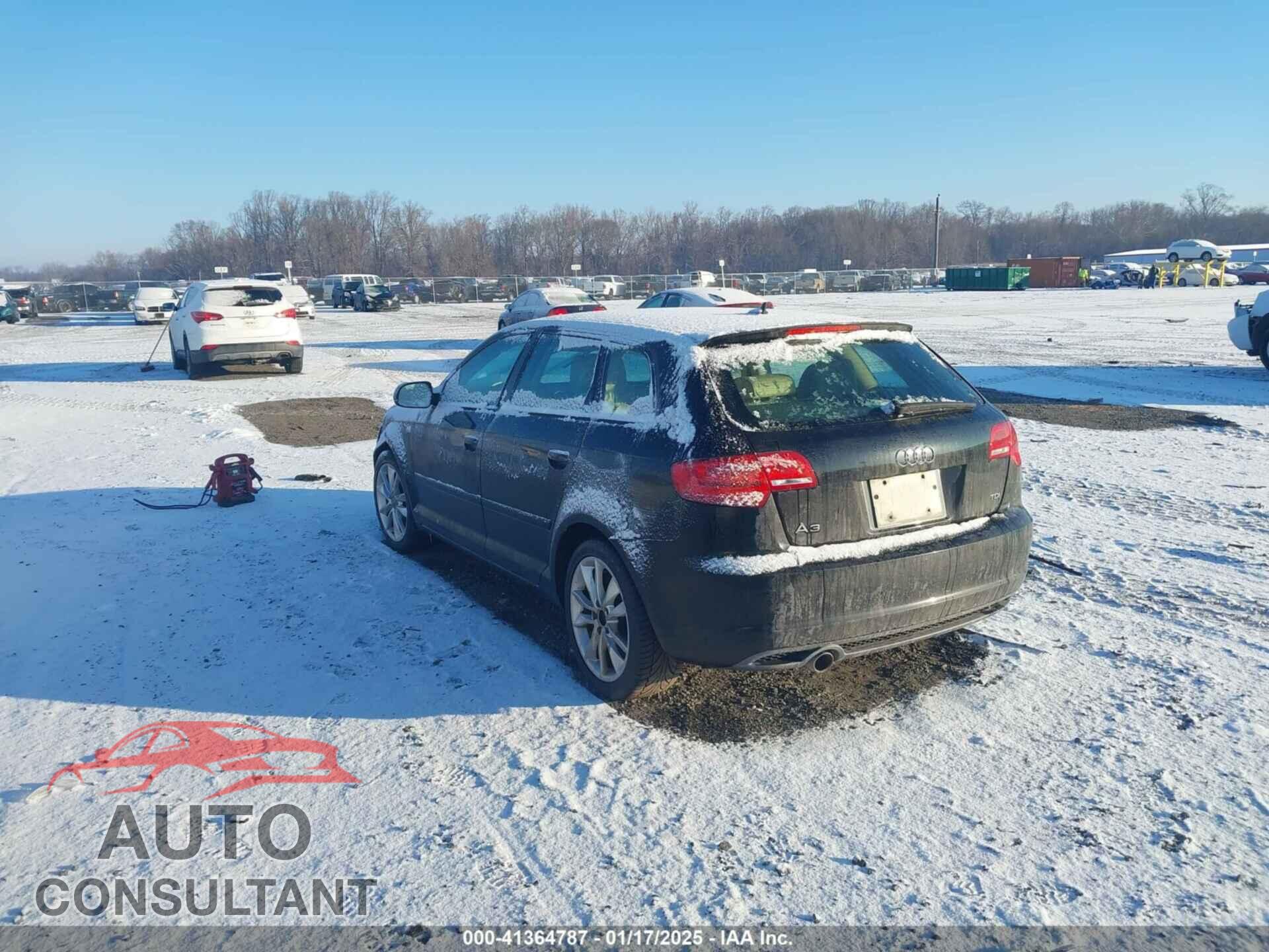 AUDI A3 2012 - WAUBJAFM1CA060001