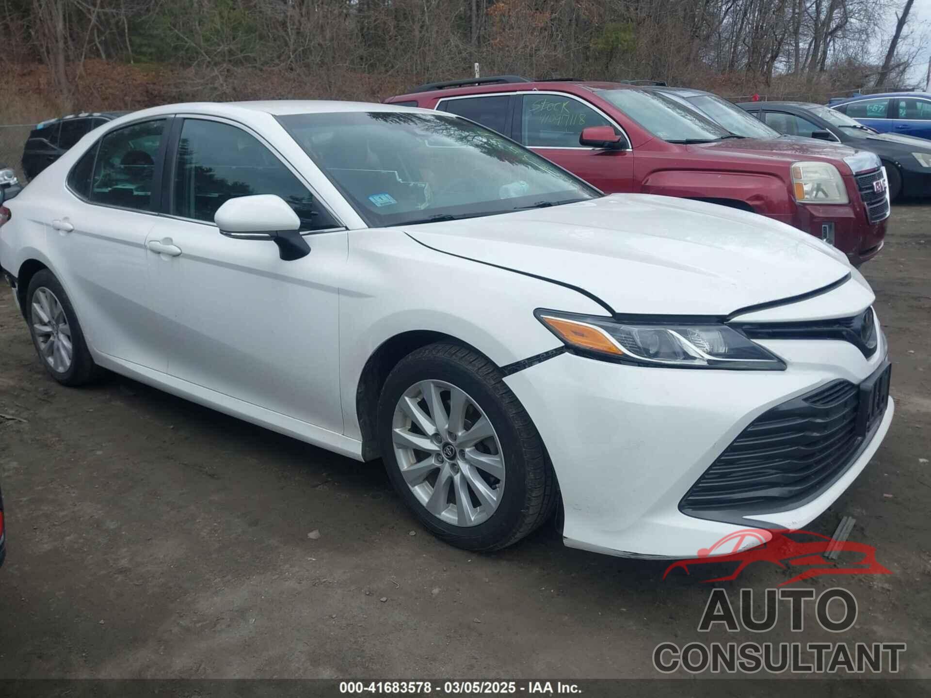 TOYOTA CAMRY 2018 - 4T1B11HK3JU157514