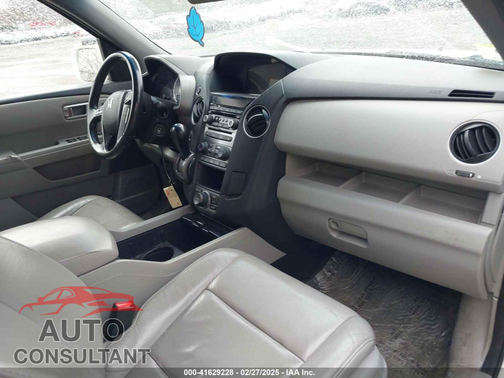 HONDA PILOT 2015 - 5FNYF4H92FB042384