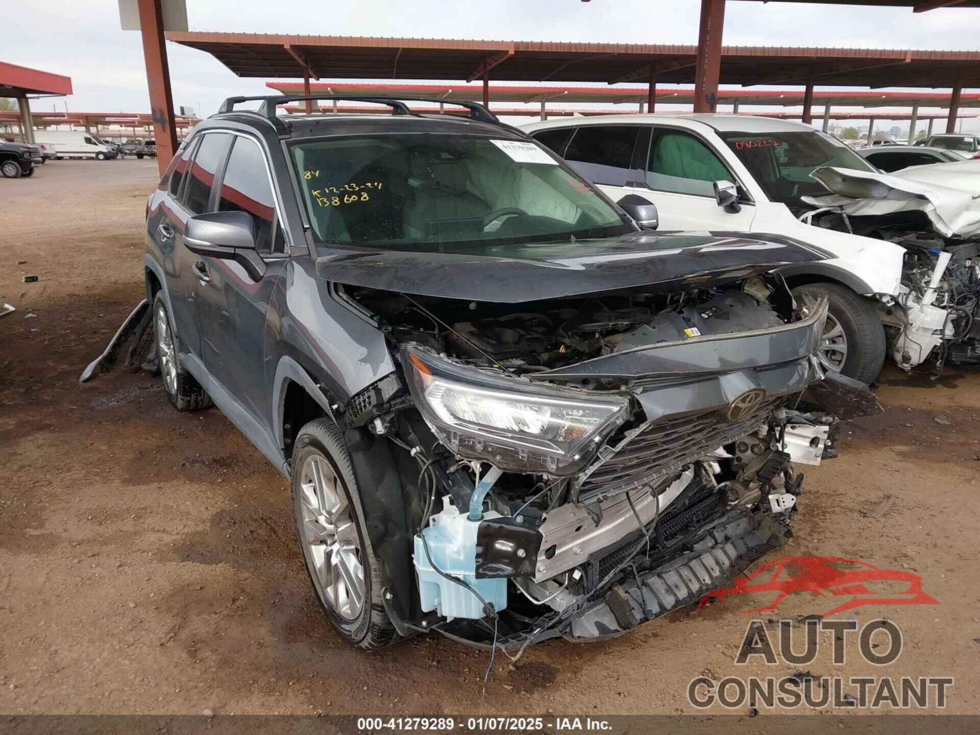 TOYOTA RAV4 2021 - 2T3Y1RFV1MC138608