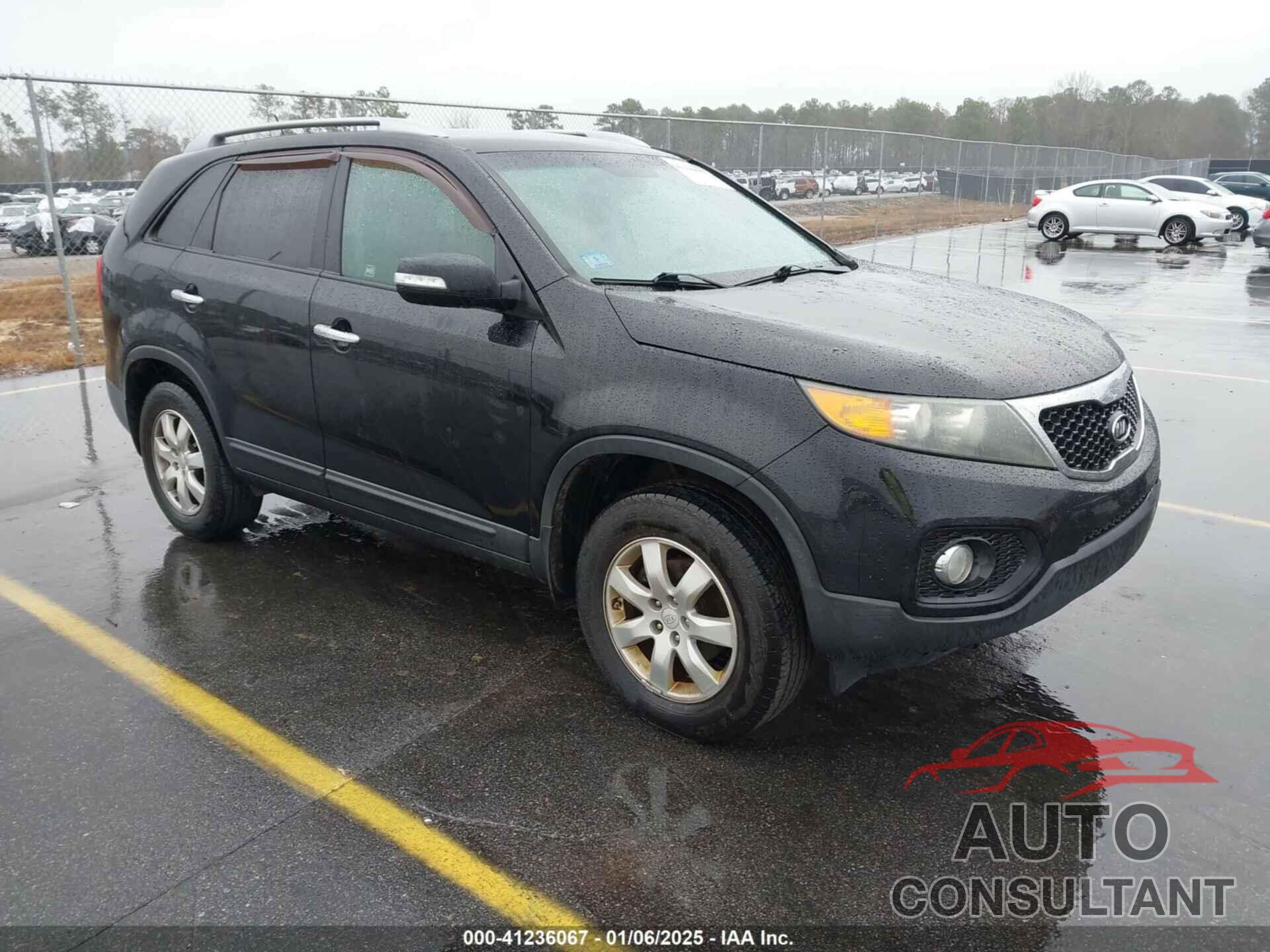 KIA SORENTO 2011 - 5XYKT4A19BG098375